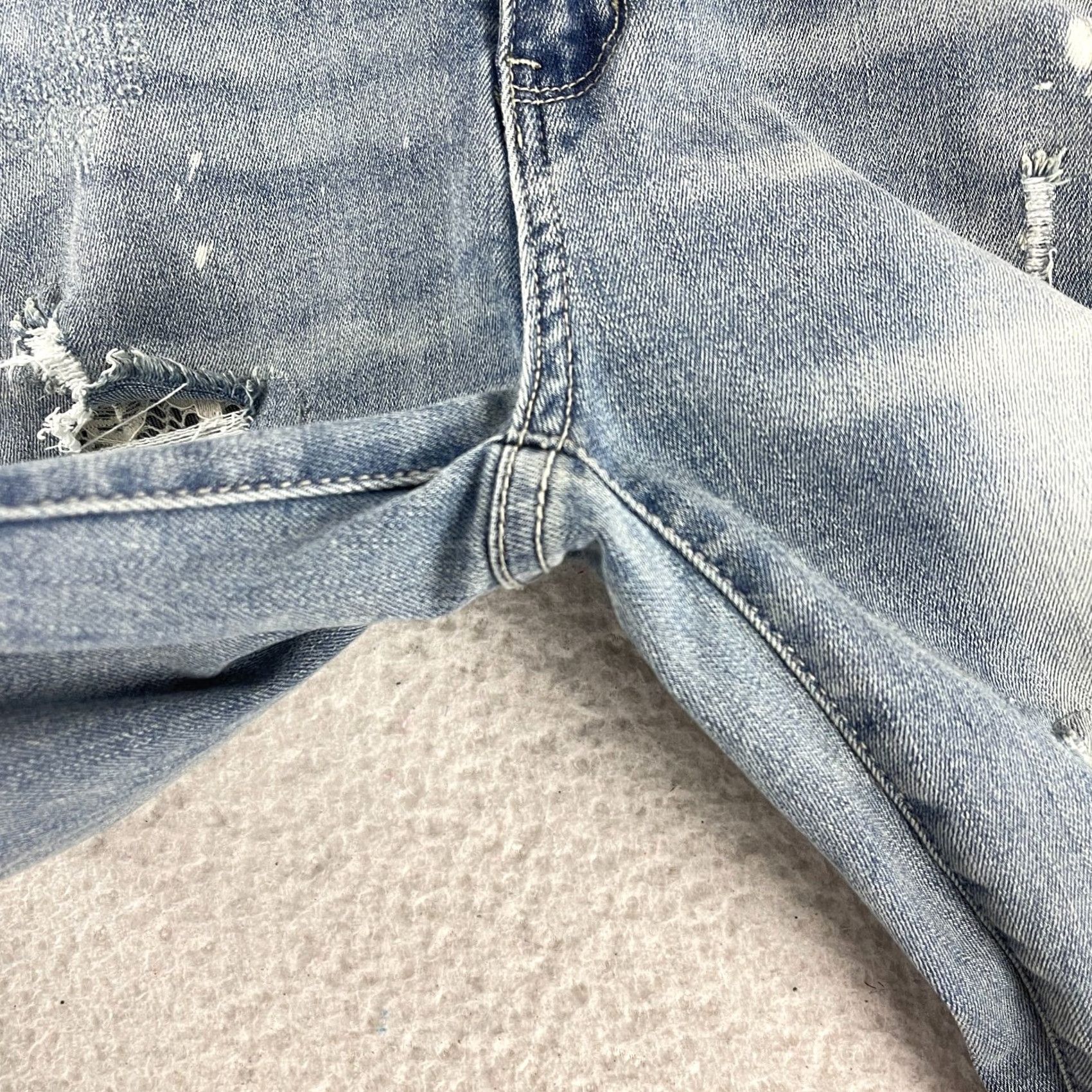 Denime Judy Blue Jeans Skinny Womens Size 26 Denim Mid-Rise Distressed Blue 5-Pocket Inseam 27"} Size 26" / US 2 / IT 38 - 6 Thumbnail