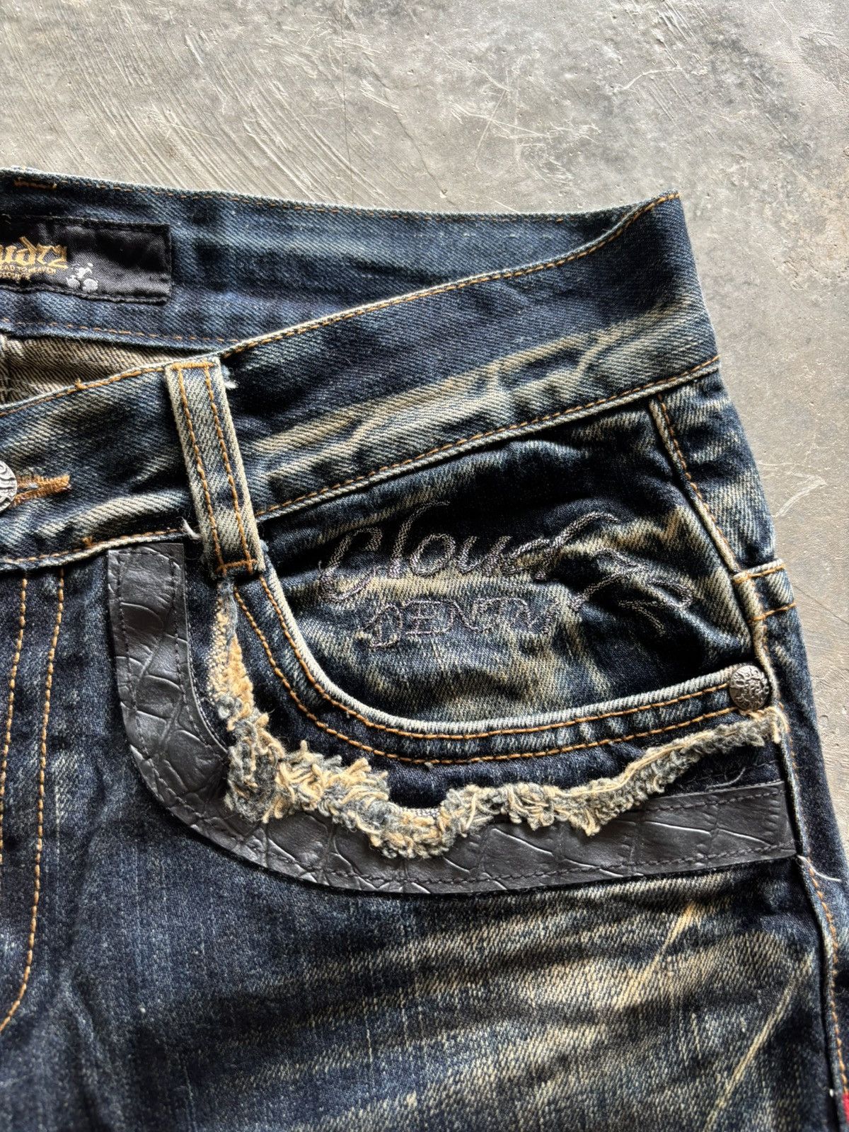Japanese Brand RUSTY CLOUD72 crocodile patches cross chrome hearts inspired Size US 33 - 9 Thumbnail