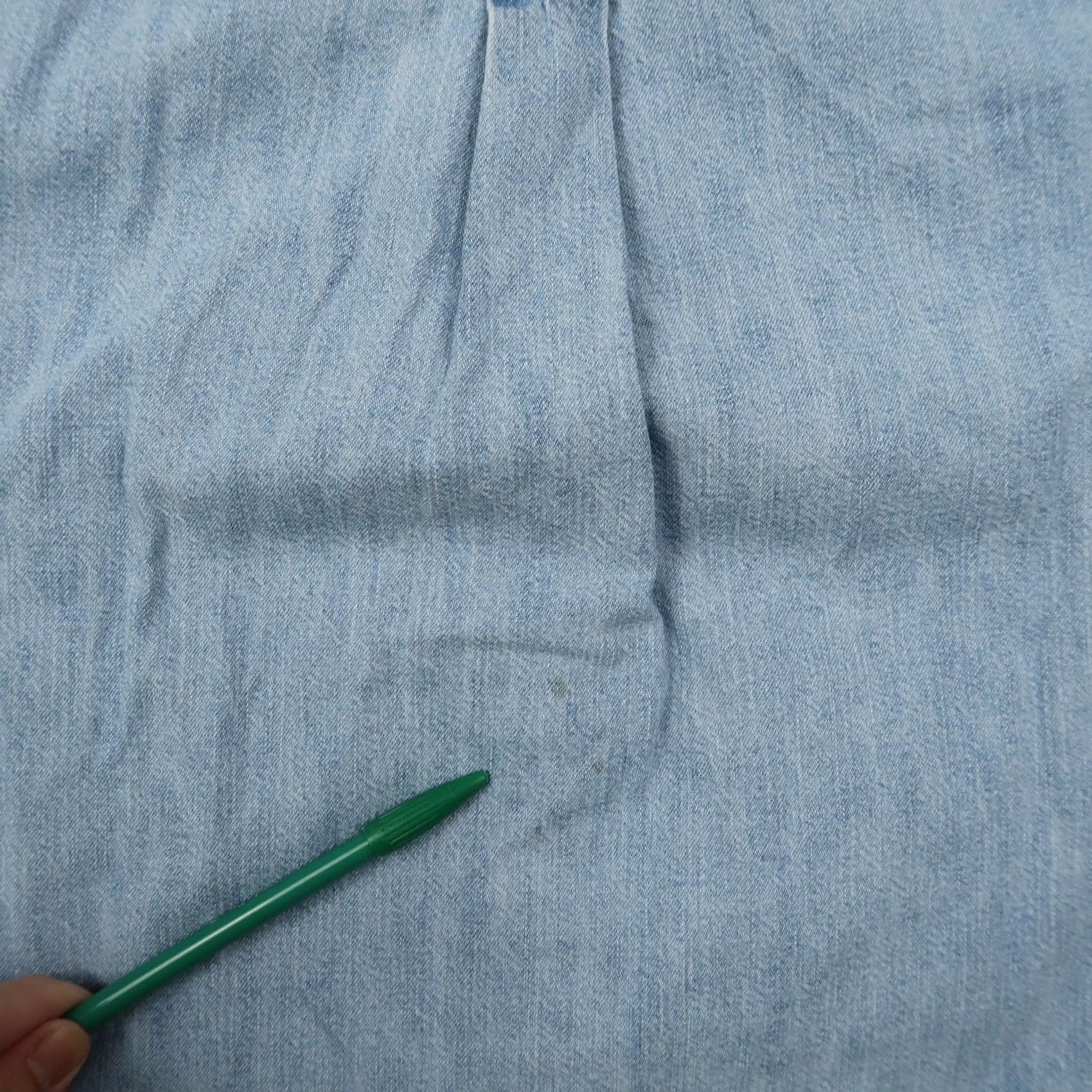 Vintage VINTAGE L.L.Bean Denim Button-Up Shirt Women M Blue Pockets Size M / US 6-8 / IT 42-44 - 6 Thumbnail