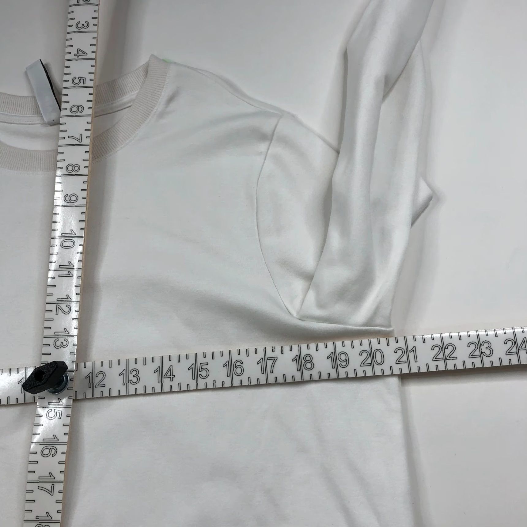 Athleta Athleta Gallery Medium Lightweight Pullover Button Top Blouse White M Women Shirt Size M / US 6-8 / IT 42-44 - 6 Thumbnail