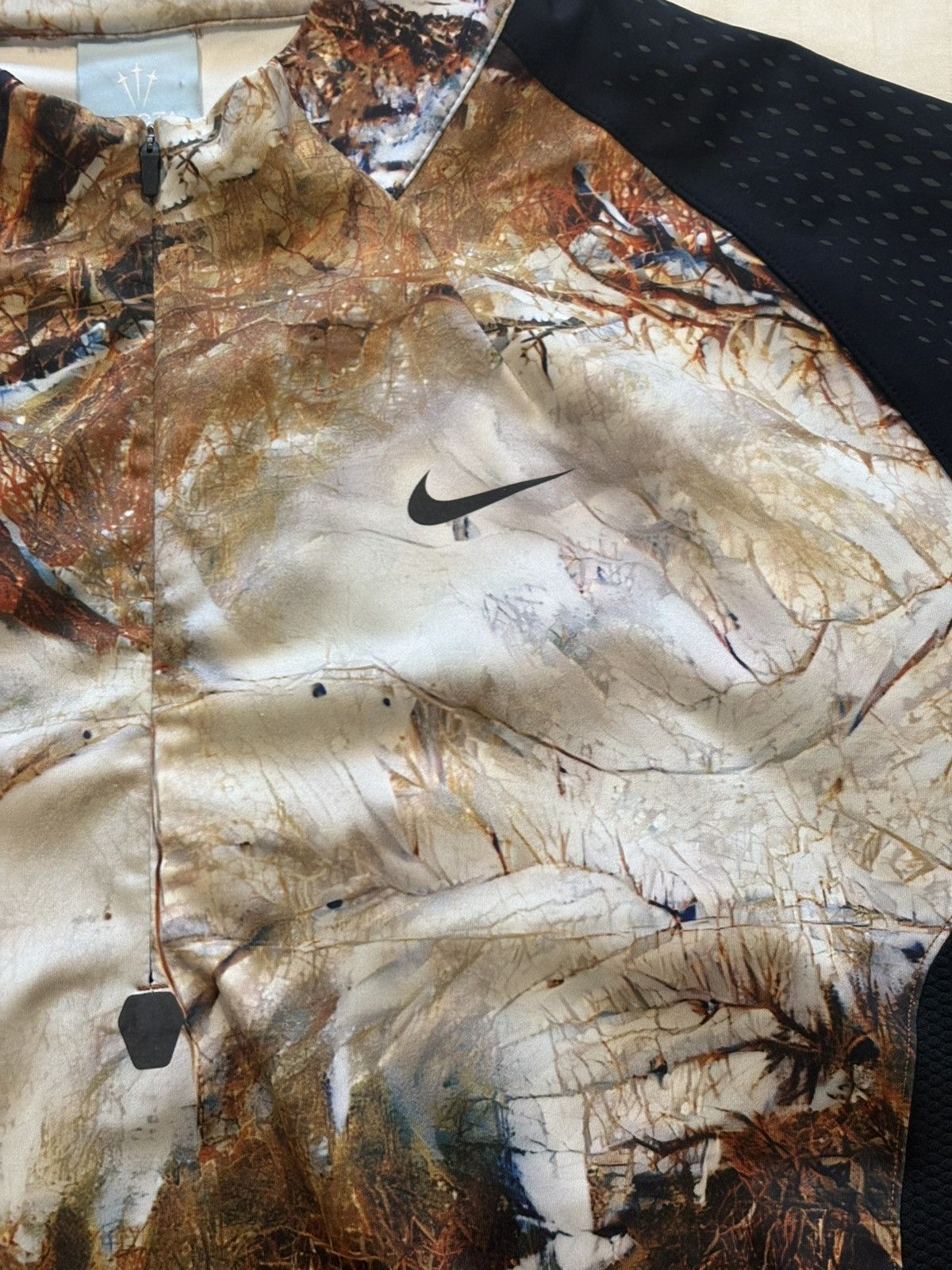 Drake × Nike Nike x Nocta Running Camo Top size Medium Size US M / EU 48-50 / 2 - 2 Thumbnail