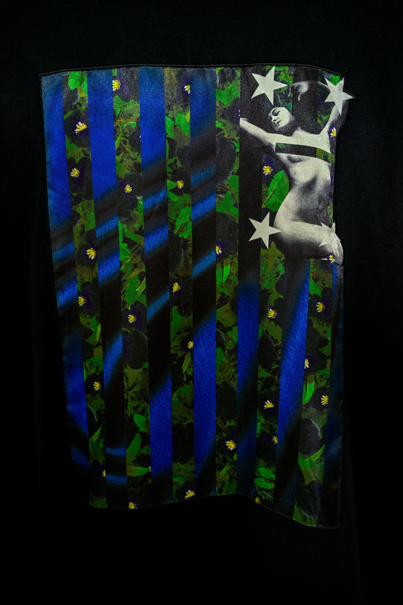 Givenchy Satin Flag with Woman & Stars Size US M / EU 48-50 / 2 - 2 Thumbnail