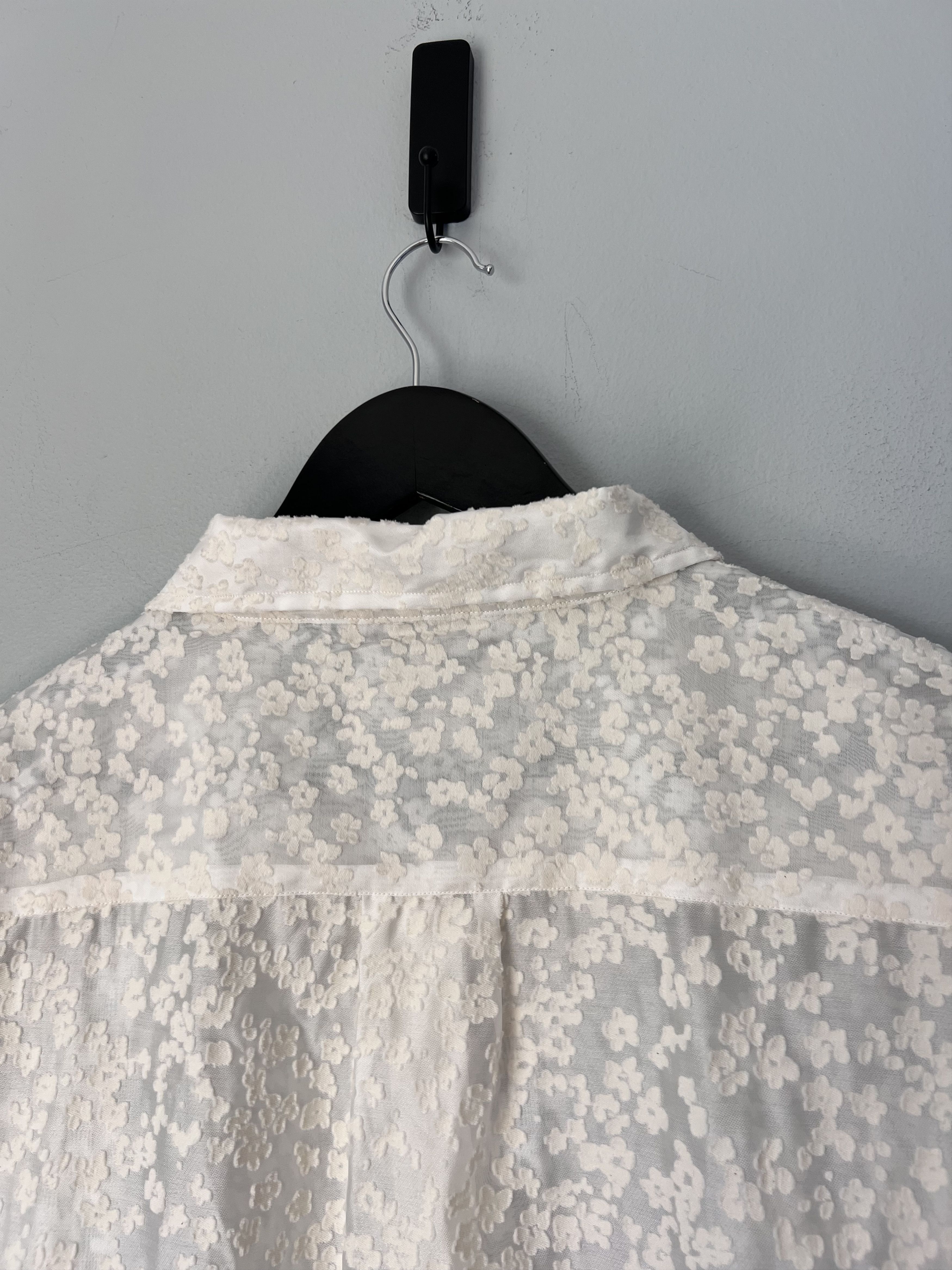 Mfpen mfpen Sheer Floral Holiday Button Up Shirt in White Size US XL / EU 56 / 4 - 6 Thumbnail