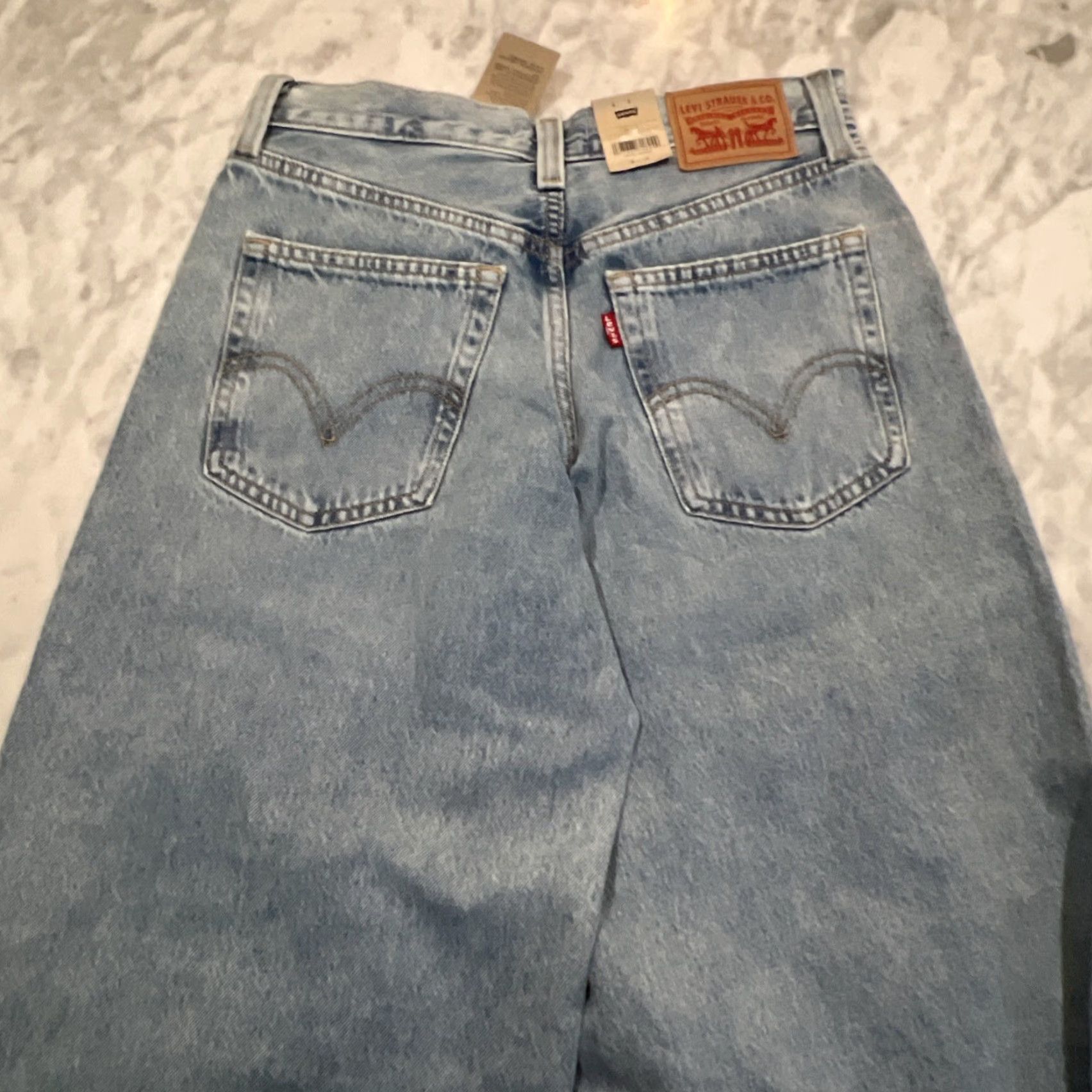 Levi's Levi's 94's Baggy Wide Leg Jeans Women’s 26x31 Distressed Blue NWT Jeans Women’s Regular 5-Pocket Design Denim Jeans Mens Womens Size 26" / US 2 / IT 38 - 6 Thumbnail