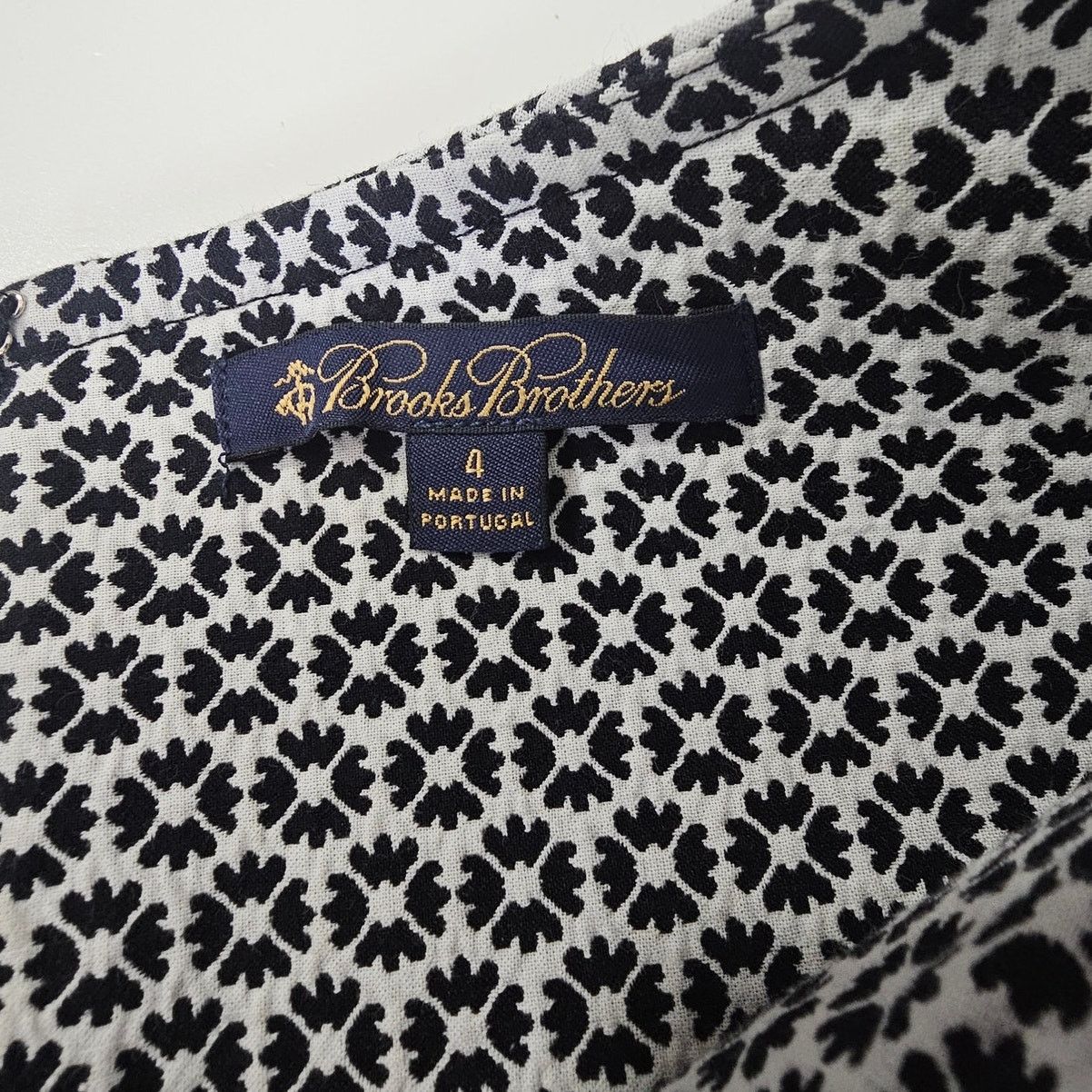 Brooks Brothers EUC Brooks Brothers Black/White Cotton Blend Shift Dress 4 Size S / US 4 / IT 40 - 11 Thumbnail