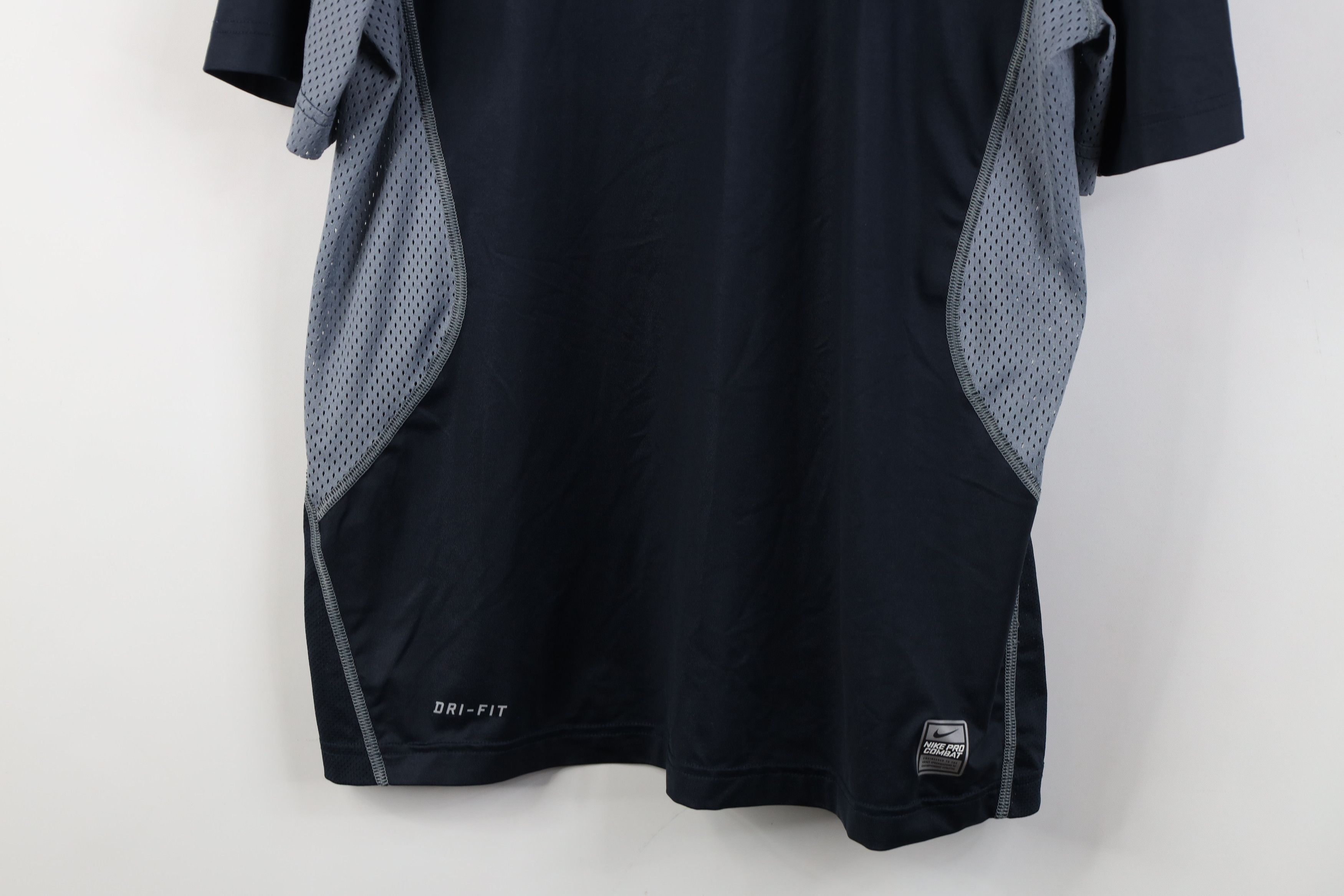 Nike Nike Pro Combat Fitted Vented Training T-Shirt Navy Blue Size US L / EU 52-54 / 3 - 3 Thumbnail