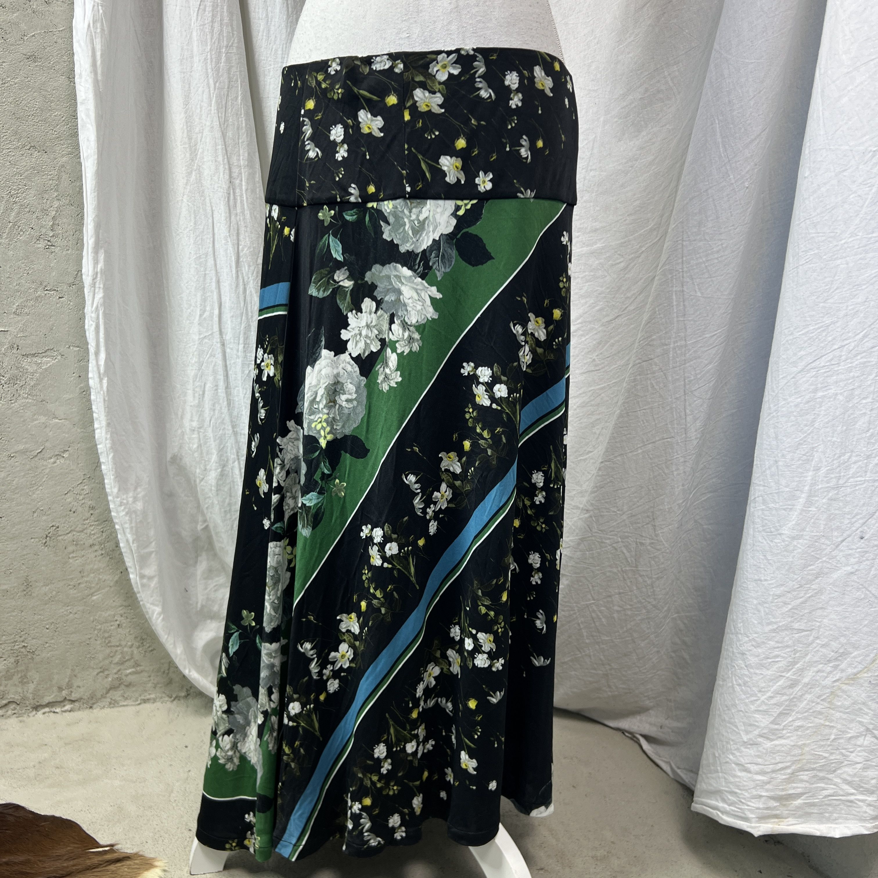 Erdem Vintage Casual Preppy Floral Boho Maxi Skirt 00s Size 27" / US 4 / IT 40 - 7 Thumbnail