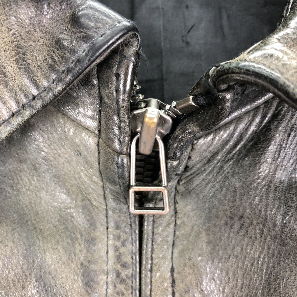 Japanese Brand Vintage 90's Leather Zipper Jacket by Jun Men Size US S / EU 44-46 / 1 - 13 Thumbnail