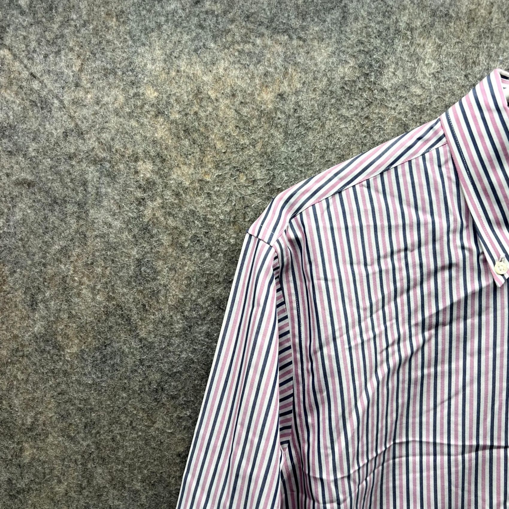 Brooks Brothers VINTAGE Brooks Brothers Shirt Men 15.5 33 Pink Striped Regent Supima Button-Down Size US L / EU 52-54 / 3 - 3 Thumbnail