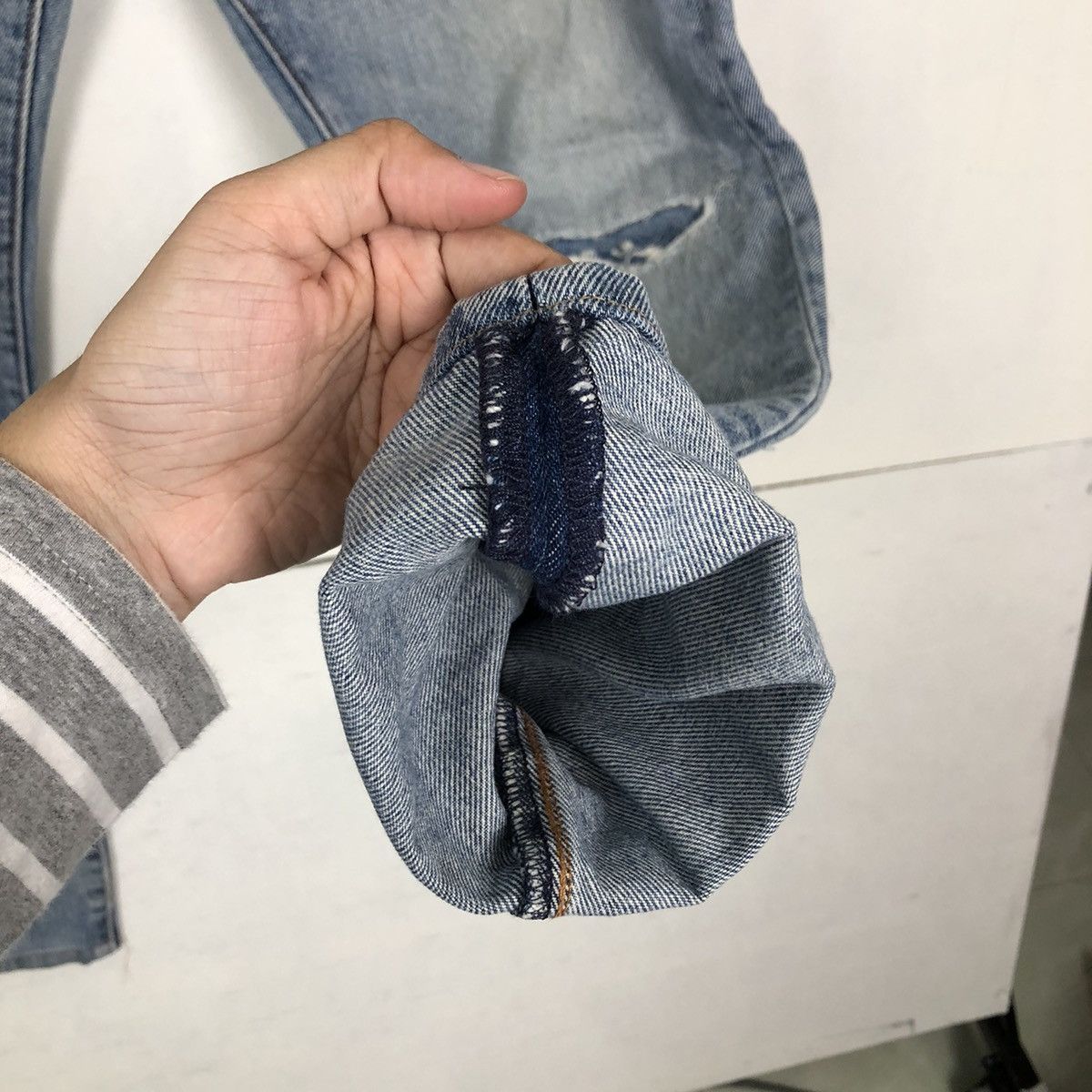 Levi's Vintage Clothing 🔥VINTAGE LEVI’S LOT 505 STRAIGHT CUT DISTRESSED DENIM JEANS Size US 32 / EU 48 - 12 Thumbnail