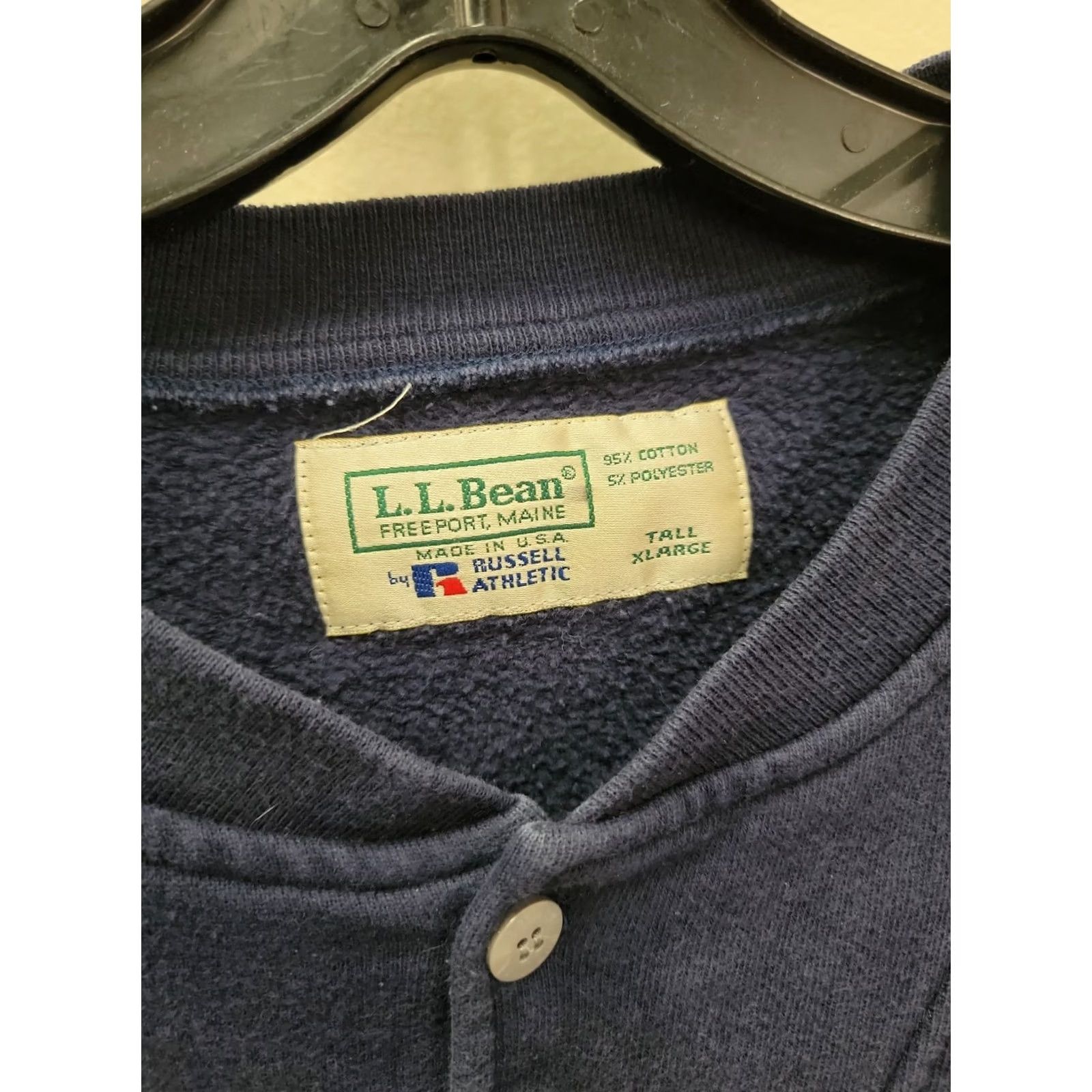 Vintage VINTAGE L.L. Bean by Russell Athletic Men’s Tall XL Blue Henley Sweatshirt USA Shirt Mens XL Blue Henley 90s Size US L / EU 52-54 / 3 - 2 Thumbnail