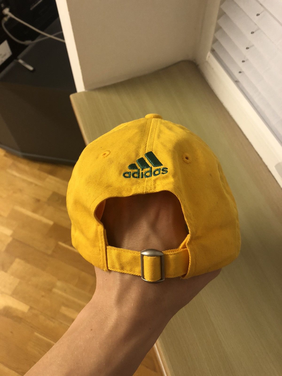 Adidas × Vintage RARE FIFA WORLD CUP 2010 SOUTH AFRICA SOCCER FOOTBALL HAT Size ONE SIZE - 3 Thumbnail