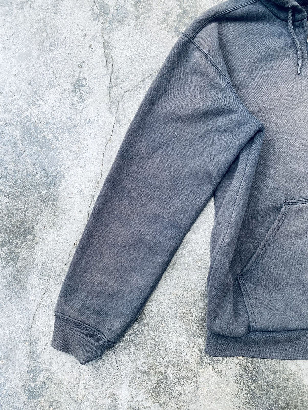 Carhartt Vintage Carhartt Sun Faded Zipper Hoodie Distressed Size US M / EU 48-50 / 2 - 7 Thumbnail
