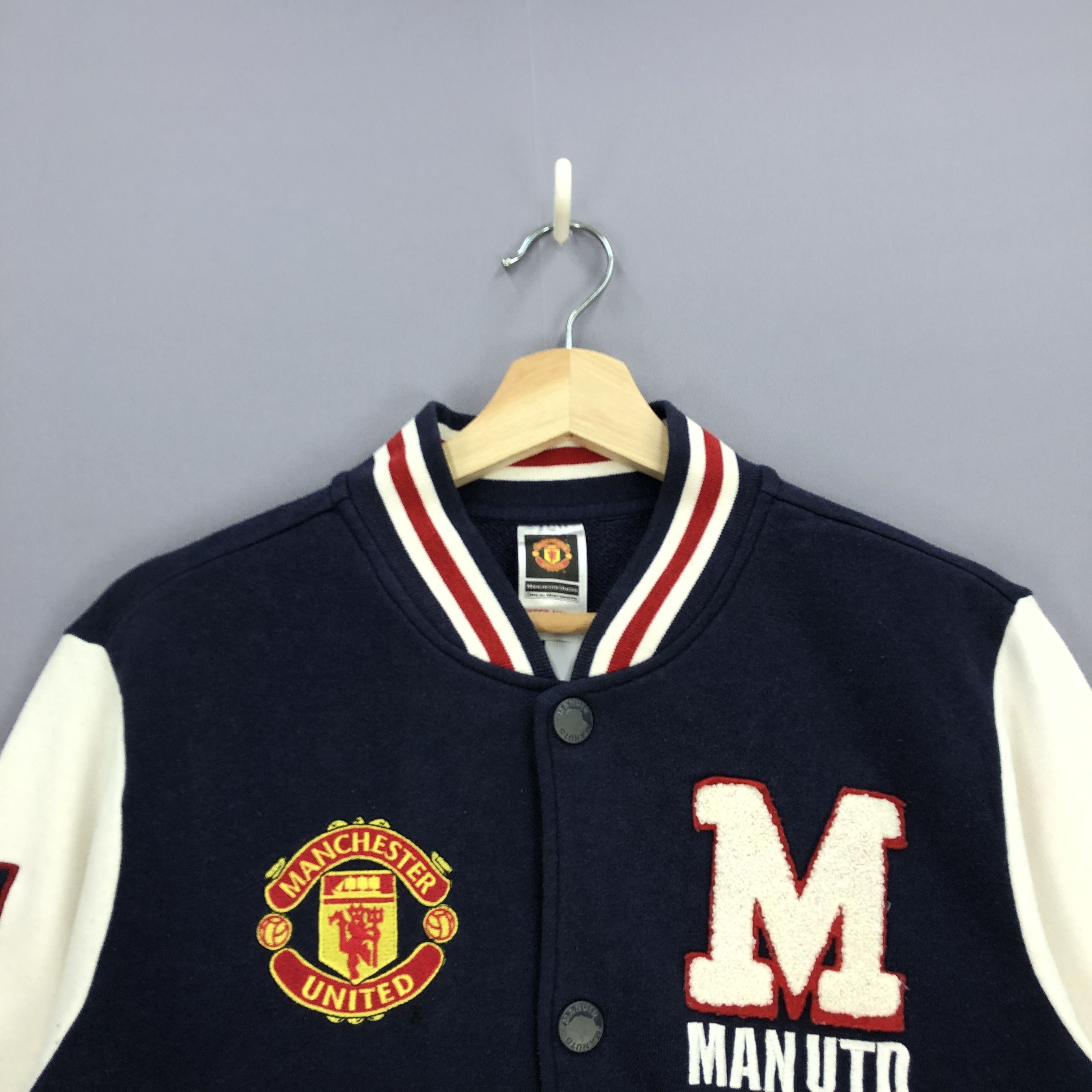Vintage Vintage Manchester United Varsity Sweater Sweatshirt Size US M / EU 48-50 / 2 - 3 Thumbnail