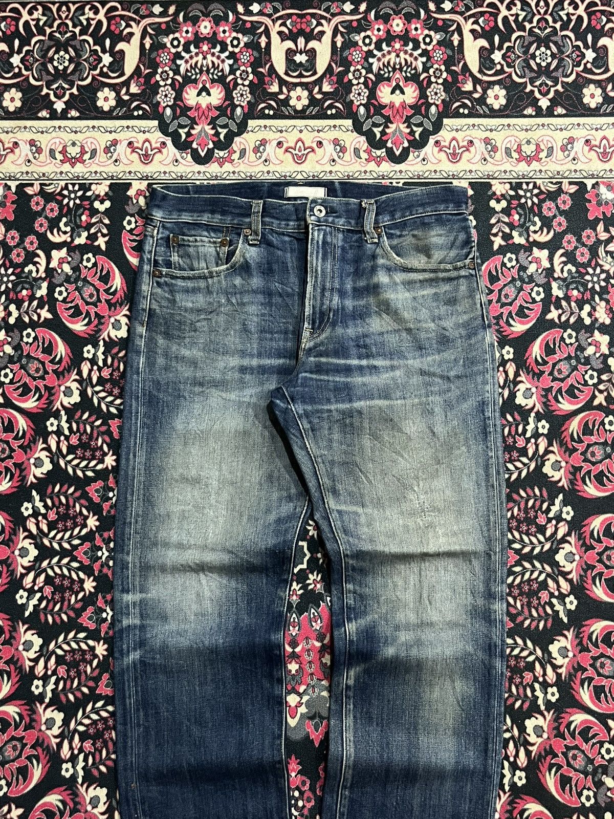 Undercover × Uniqlo Vintage Uniqlo Blue Faded Washed Straight Leg Jeans Size US 32 / EU 48 - 3 Thumbnail