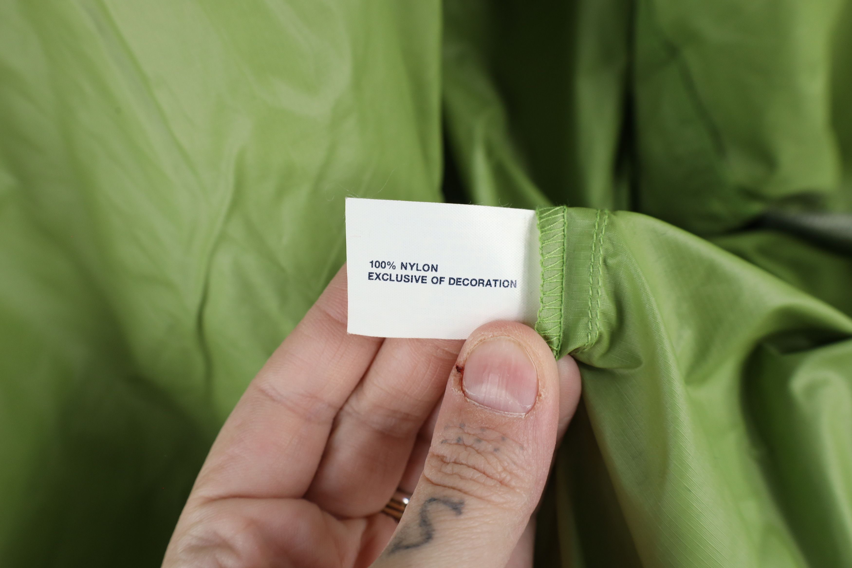 Gap × Vintage Vintage Y2K 2004 Gap Spell Reflective Packable Hooded Jacket Size US XXL / EU 58 / 5 - 11 Thumbnail