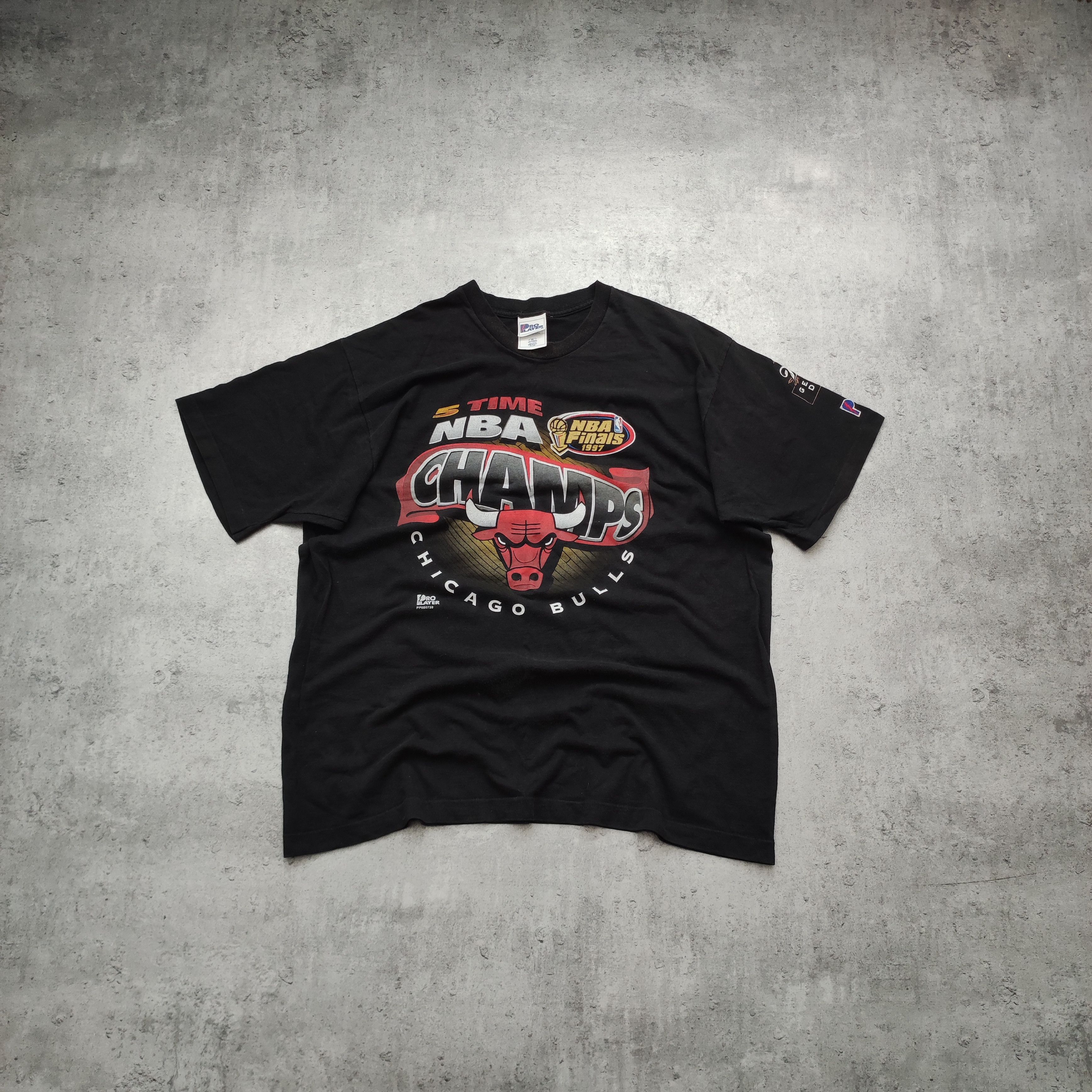 NBA × Vintage RARE 1997 OG Chicago Bulls NBA Champions Prormo Tee Size US L / EU 52-54 / 3 - 1 Thumbnail