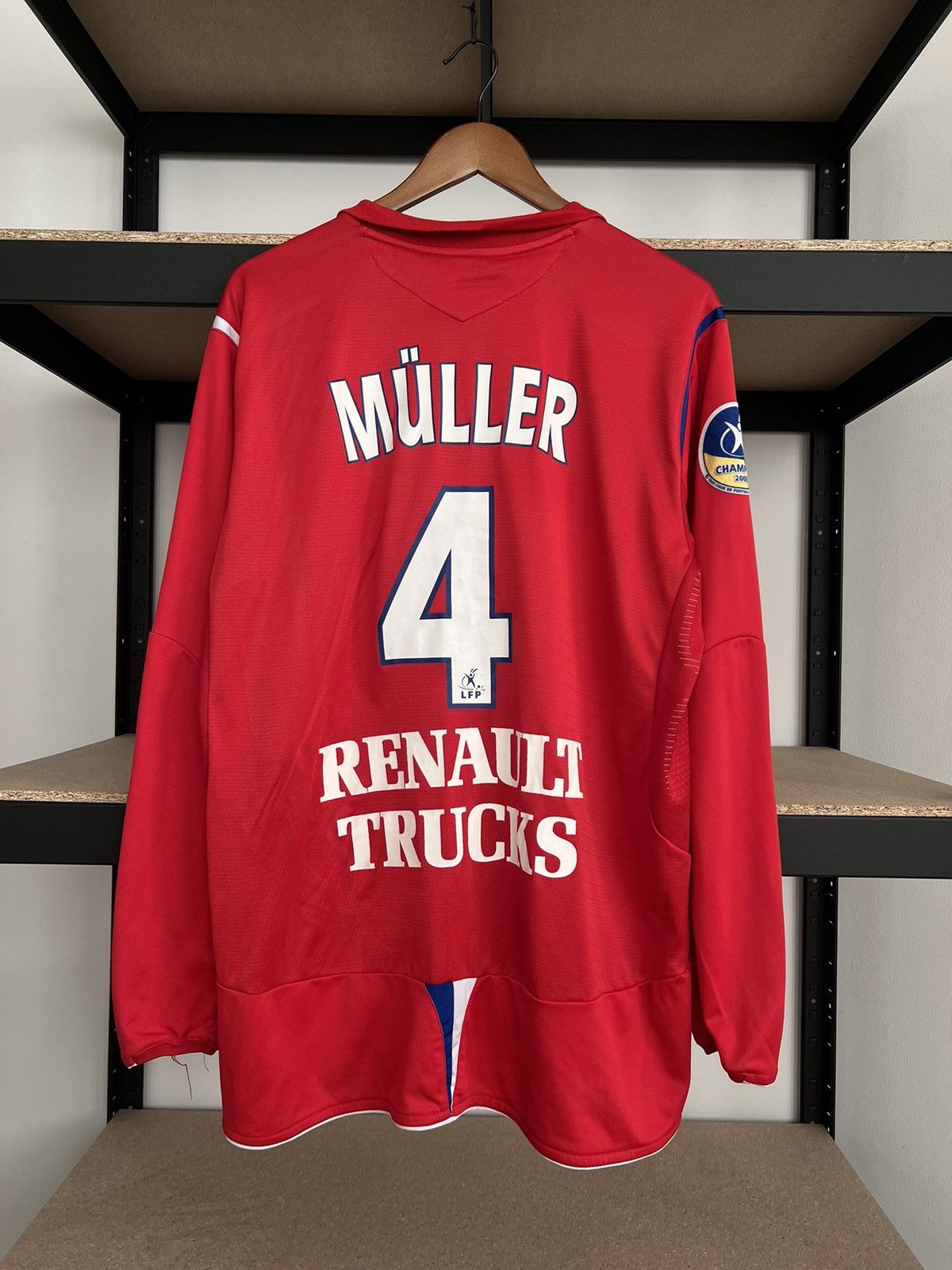 Umbro Olympique Lyonnais #4 Patrick Muller Umbro 2005 2006 Jersey Size US XL / EU 56 / 4 - 4 Thumbnail