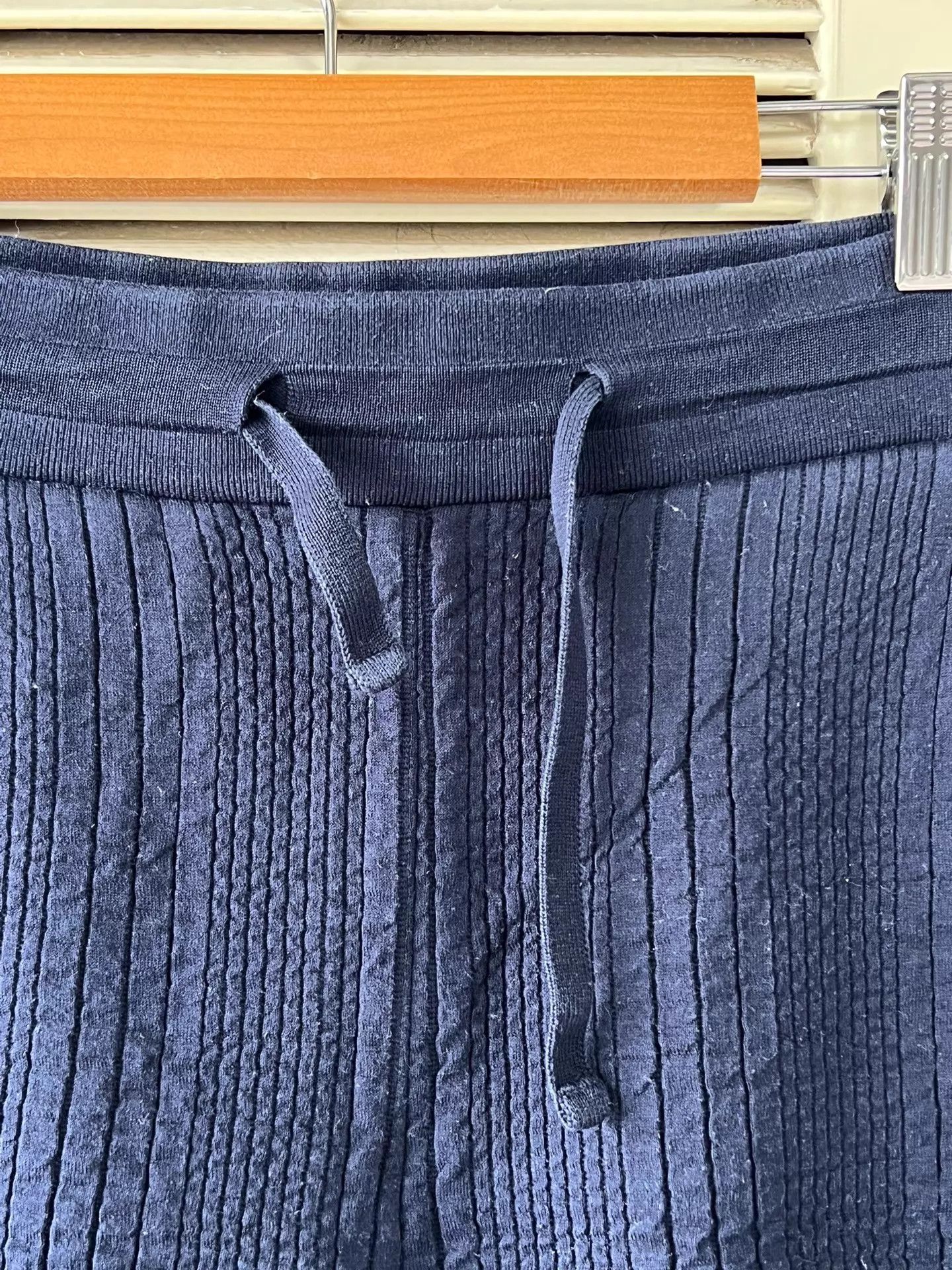 Louis Vuitton Louis Vuitton Men's Navy Big Logo S Shorts Size US 29 - 3 Thumbnail