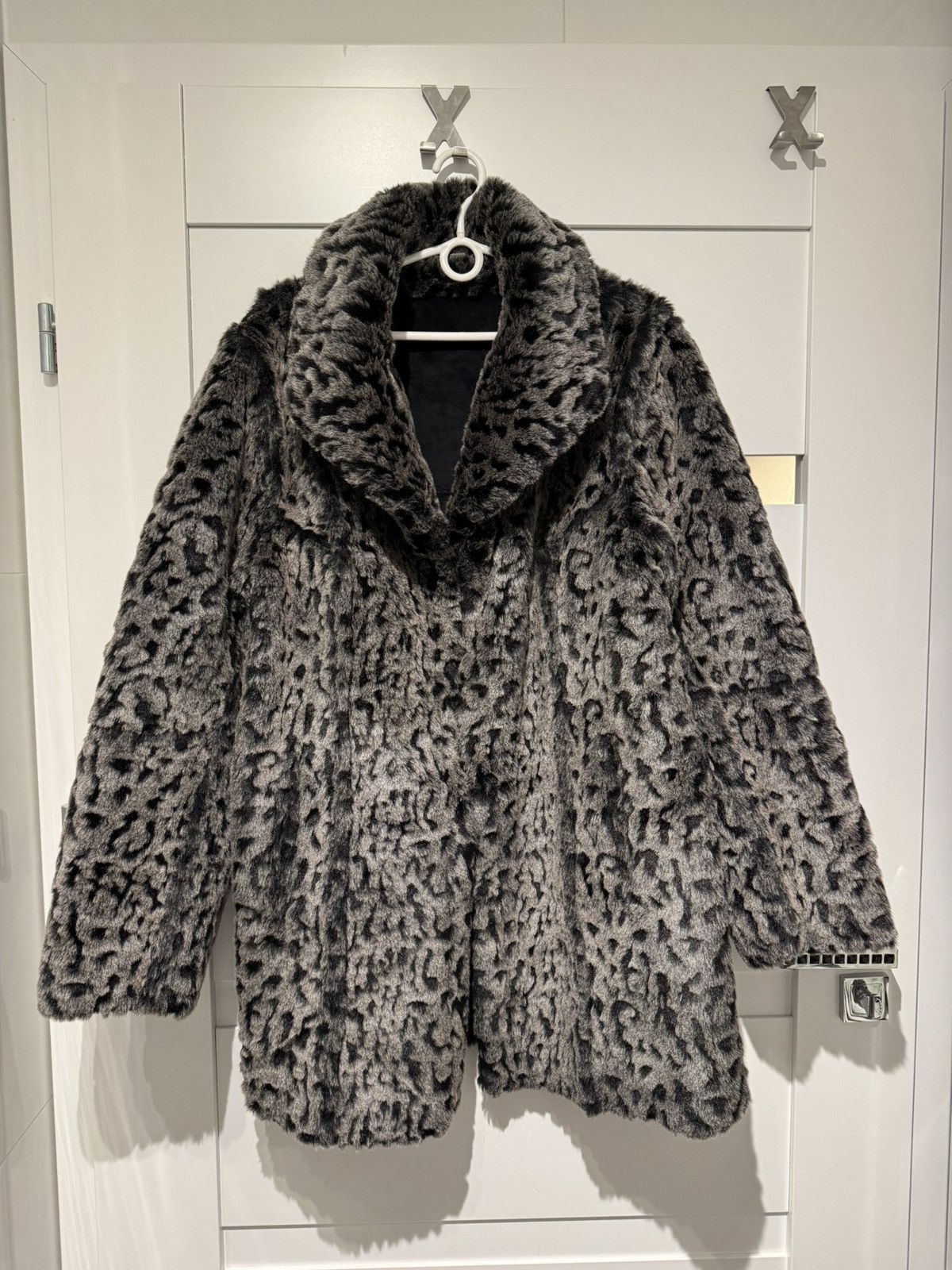 Vintage Dennis by Dennis Basso Faux Fur Coat reversible L new Size L / US 10 / IT 46 - 1 Thumbnail