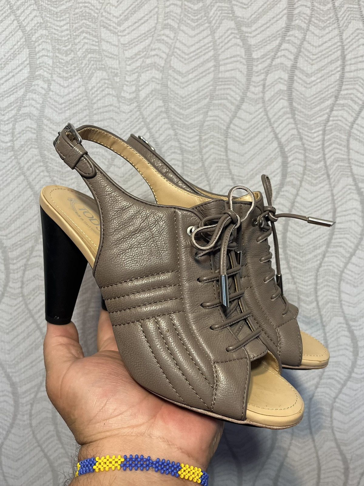 Tod's Tod’s Quilted Pattern Leather Slingback Heels Made in Italy Size US 7 / IT 37 - 1 Thumbnail