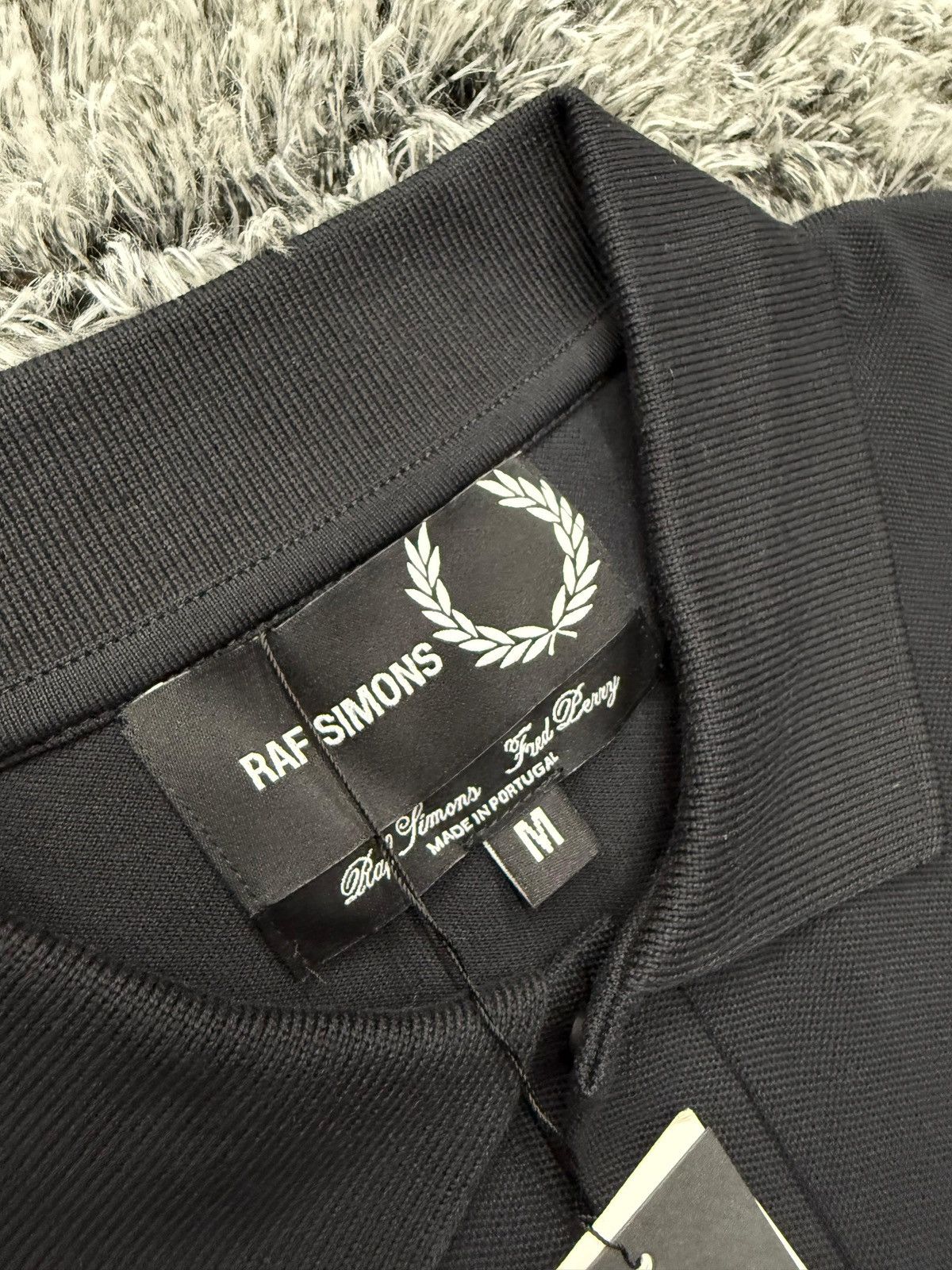 Raf Simons RAF SIMONS × Fred Perry Metal Wreath Pin Polo Size US M / EU 48-50 / 2 - 6 Thumbnail