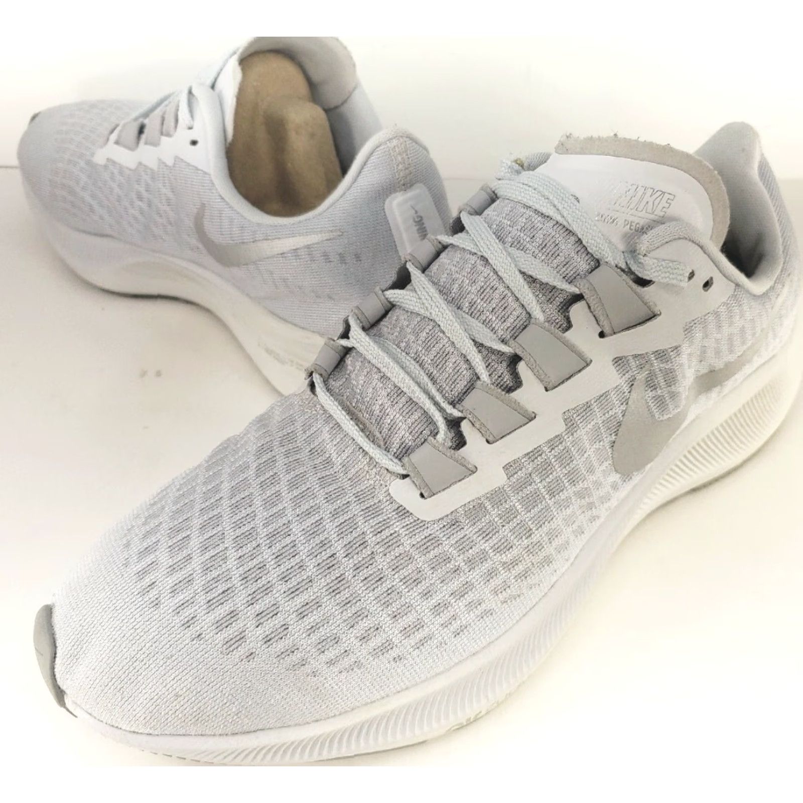 Nike NIKE AIR ZOOM PEGASUS 37 Women's 10B White Gray Platinum BQ9647-009 Sneakers Athletic Shoes Women Size US 10 / IT 40 - 2 Thumbnail