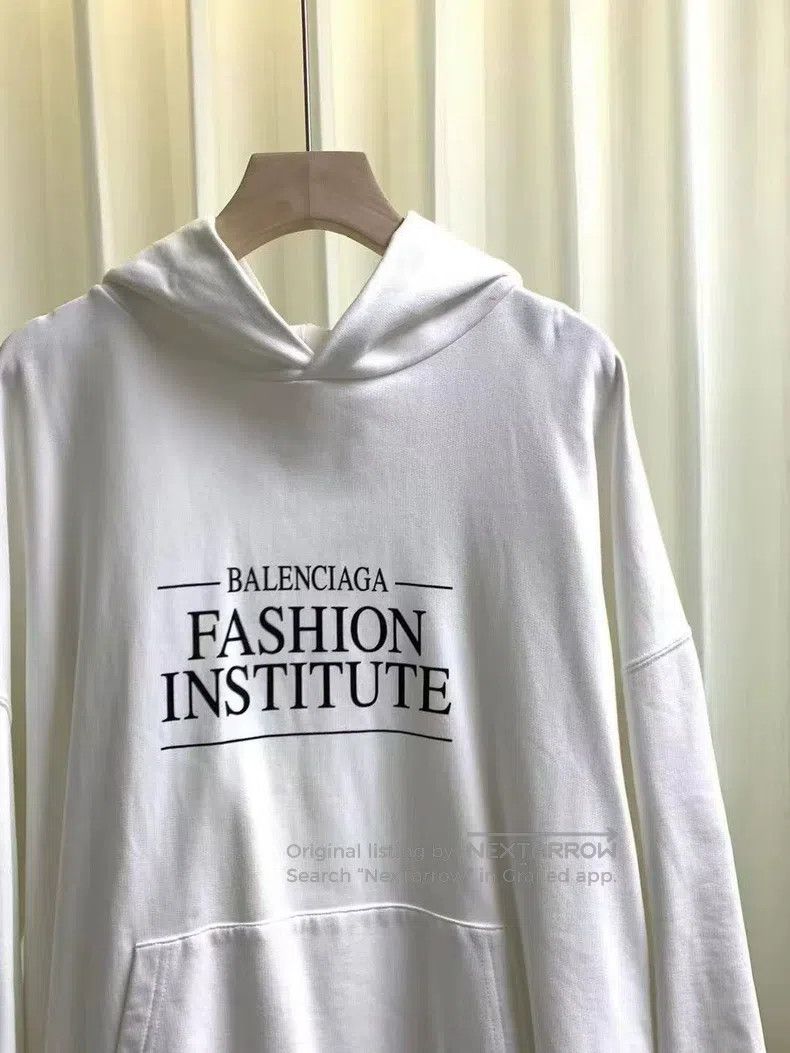 Balenciaga Balenciaga Front and Back Print Hooded Sweatshirt Size US XS / EU 42 / 0 - 2 Thumbnail