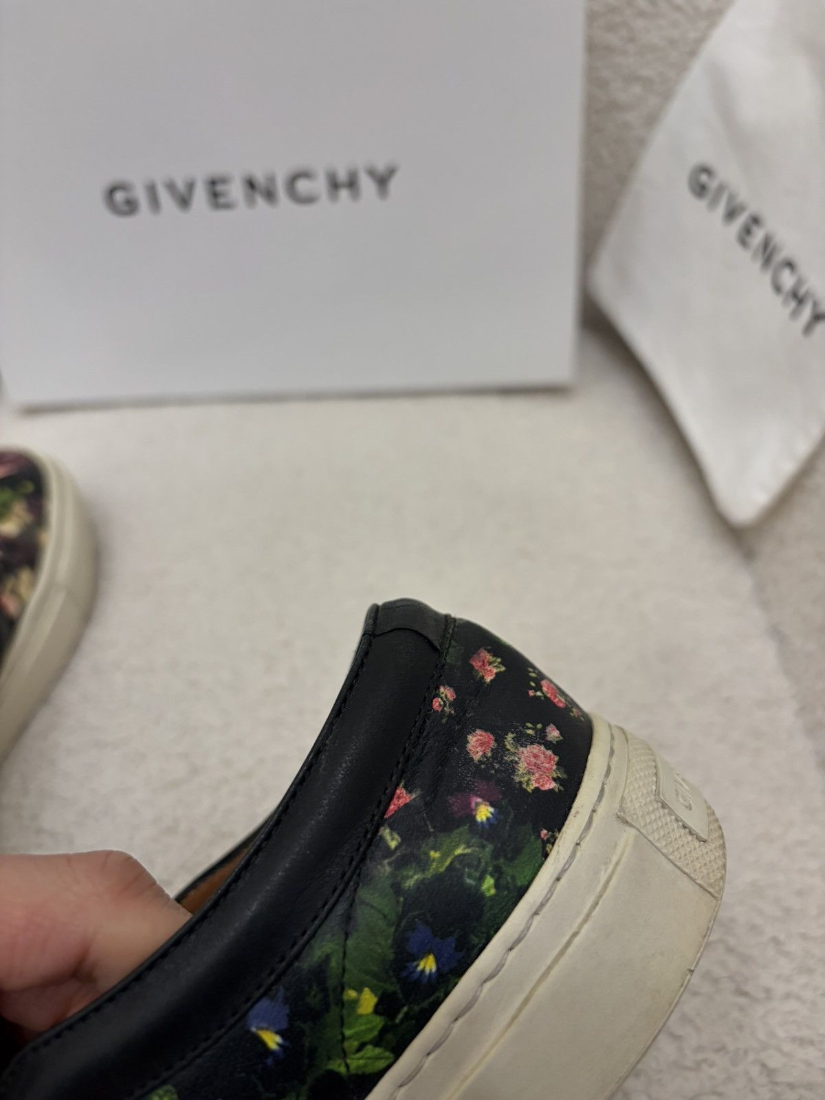Givenchy Givenchy Women’s Sneakers Size US 7 / IT 37 - 8 Thumbnail