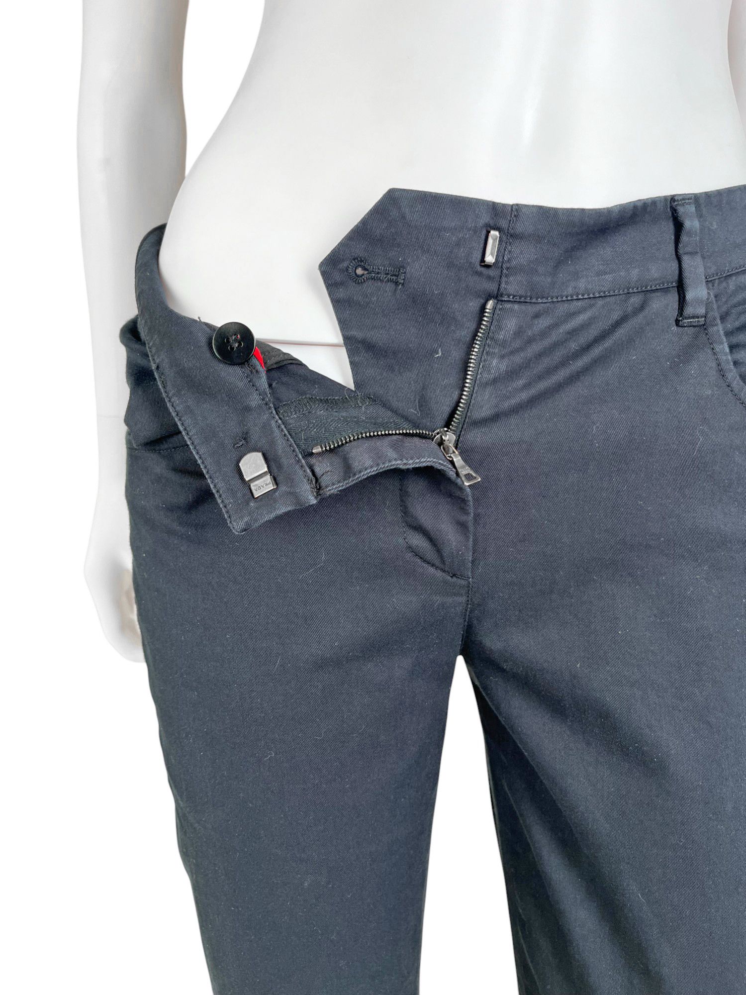 Prada F/W 2007 Curly Black Capri Pants Size 27" / US 4 / IT 40 - 5 Thumbnail