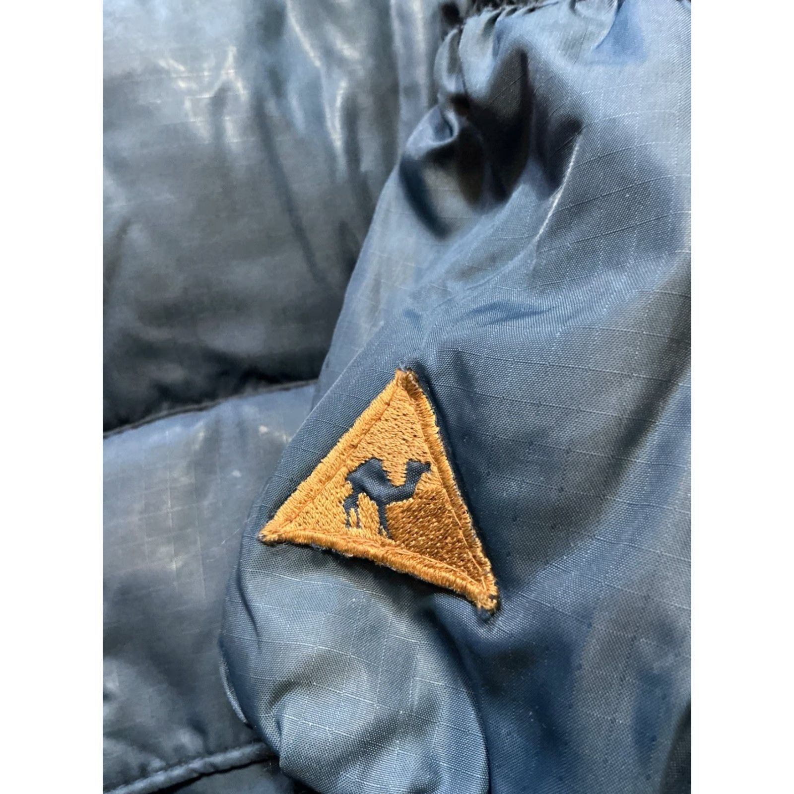 Camel VINTAGE Camel Northern Goose Down Navy Blue Quilted Puffer Jacket XL Adults Blue Goose Down 1980s Mens/Unisex Size US XL / EU 56 / 4 - 7 Thumbnail