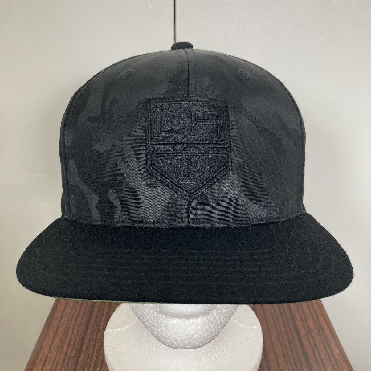 American Needle LOS ANGELES KINGS CAMO AMERICAN NEEDLE SNAPBACK HAT CAP NHL Size ONE SIZE - 2 Thumbnail
