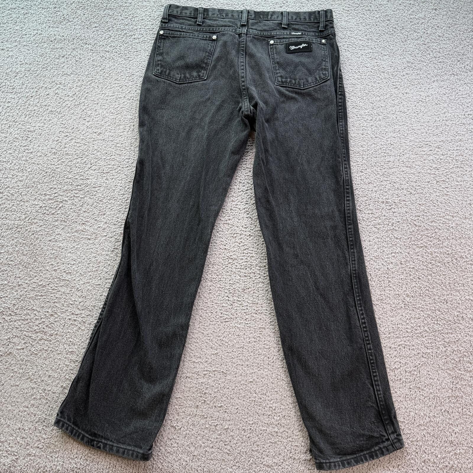 Wrangler Wrangler Black Wash Relaxed Fit Baggy Y2K Skater Jeans 35x32 Size US 35 - 2 Thumbnail