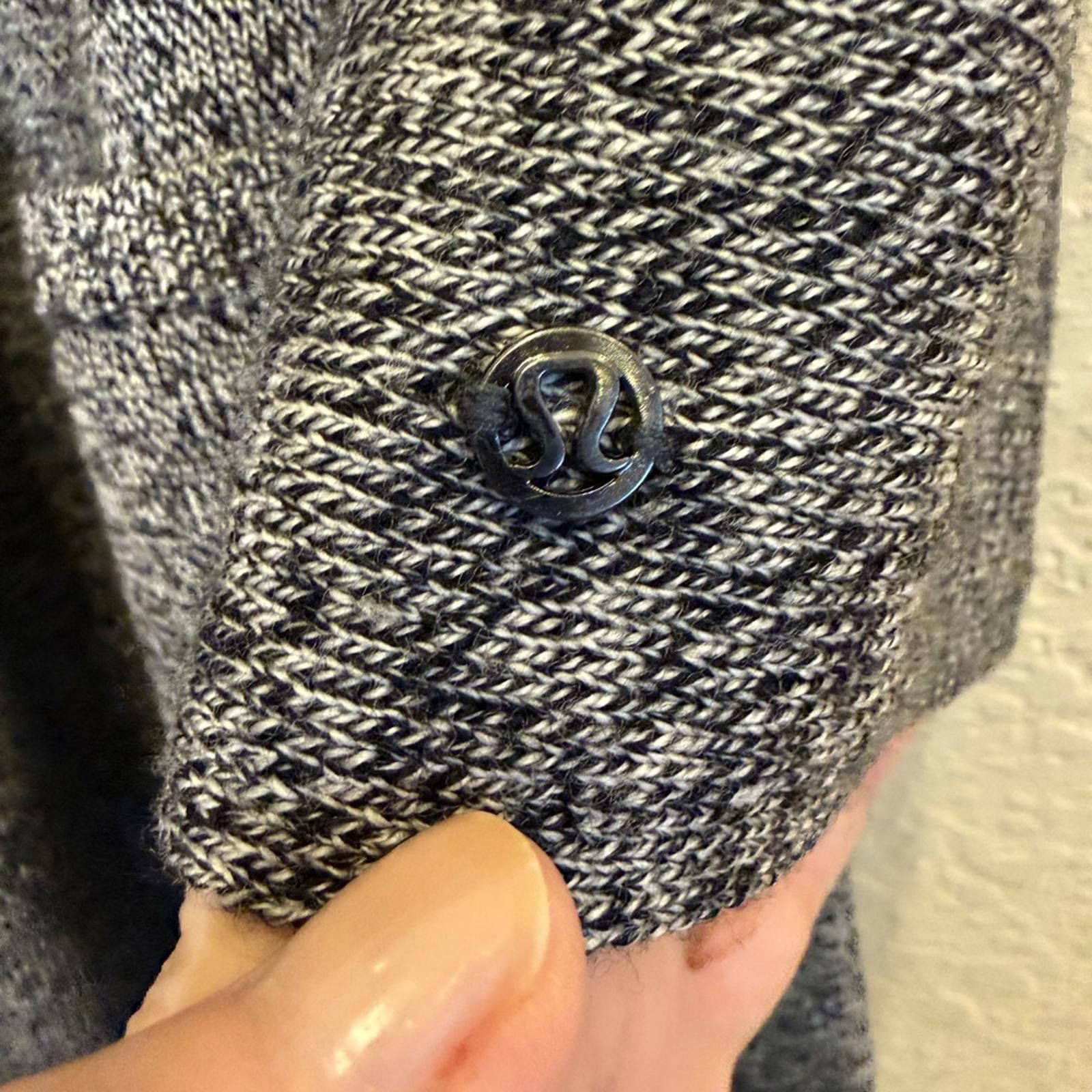 Lululemon Lululemon Women’s Live Freely Wool Sweater Vest Scarf O/S Size ONE SIZE - 3 Thumbnail