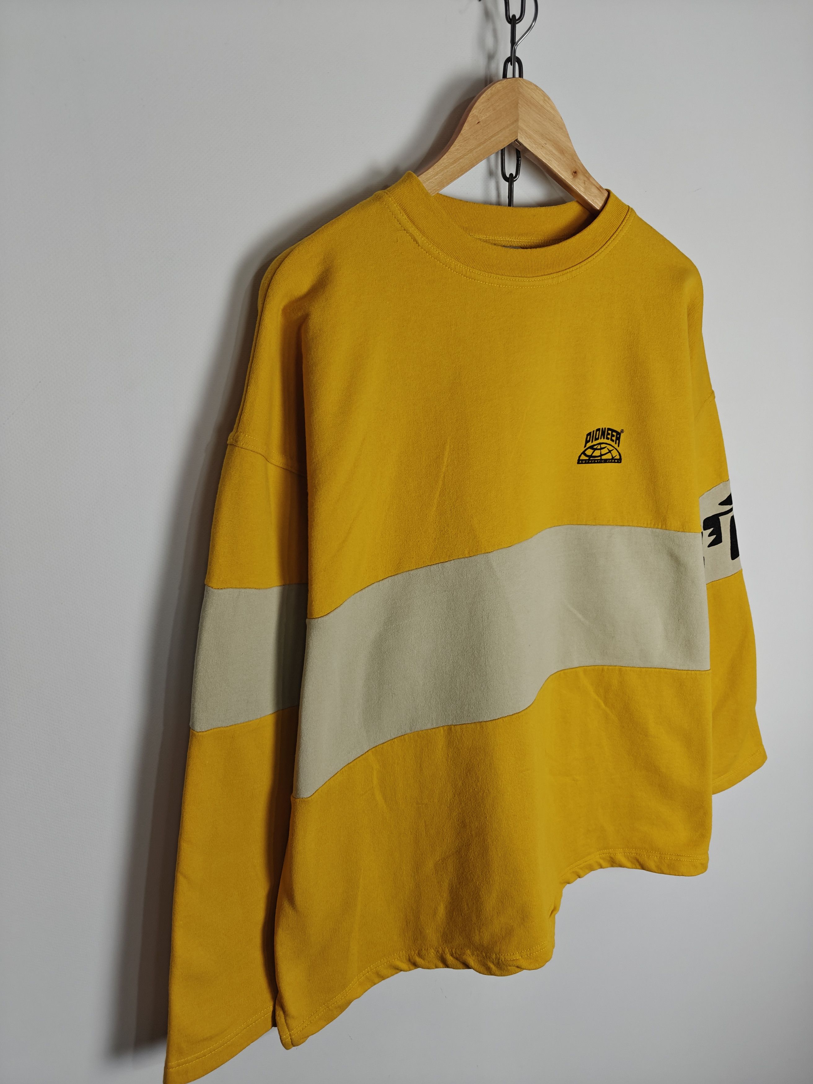 Vintage Pioneer Sweatshirt Crewneck Yellow Pullover size L Size US L / EU 52-54 / 3 - 4 Thumbnail