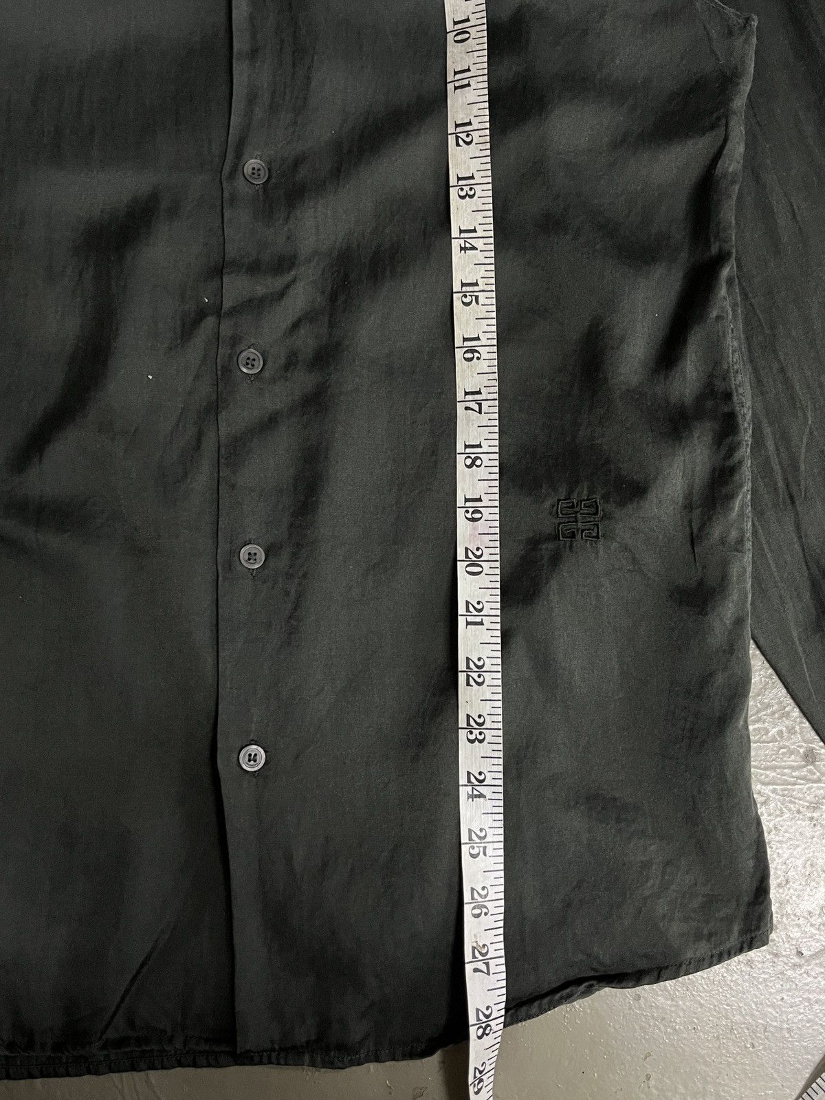 Givenchy SS2008 - Givenchy Men Black Silk Small Logo Button Up Shirt Size US M / EU 48-50 / 2 - 8 Thumbnail