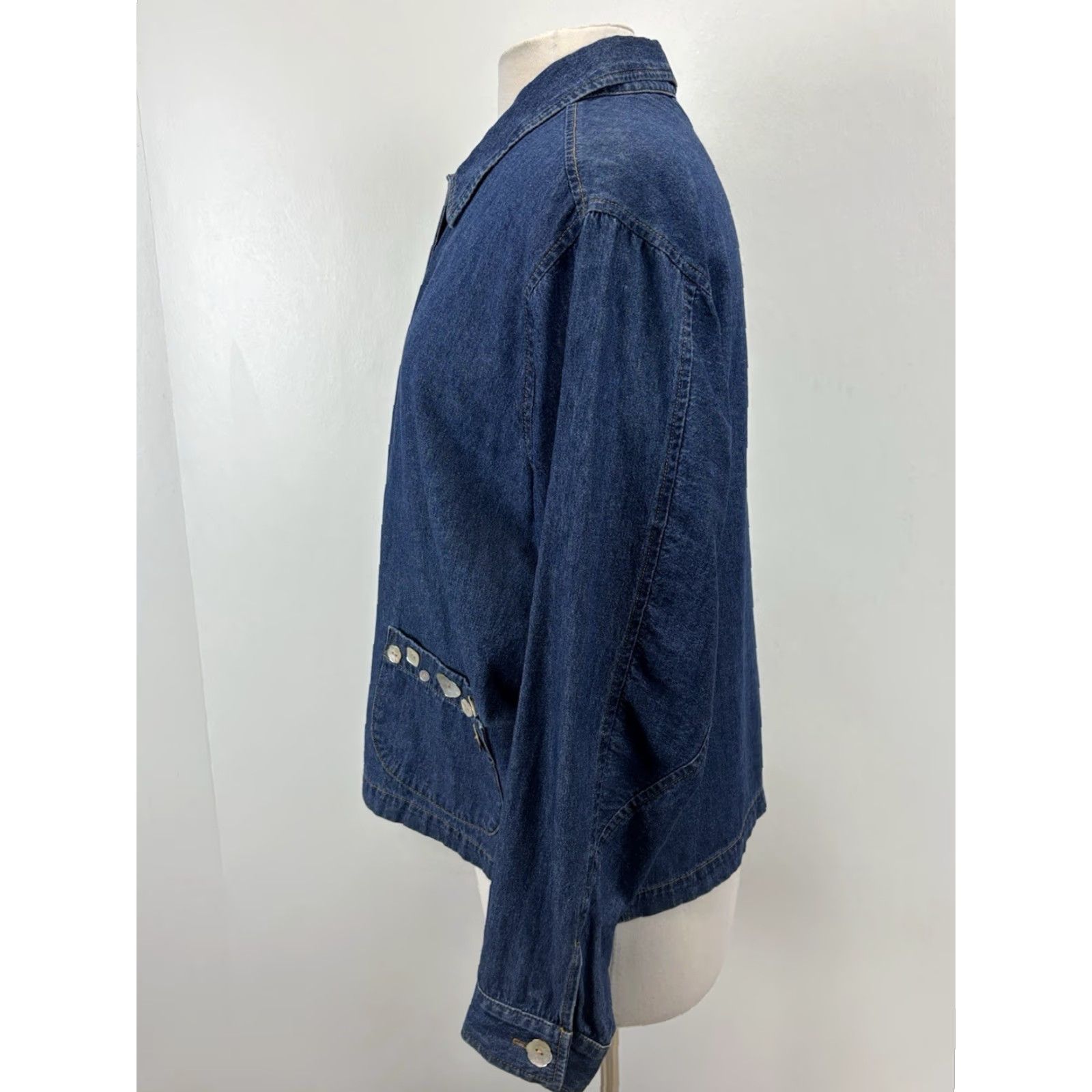 Coldwater Creek VINTAGE Coldwater Creek Chambray Denim Shirt Large Blue Button-Up Long Sleeve Collared 100% Cotton Womens Granny Core Cottage Core Buttons Made US Size L / US 10 / IT 46 - 2 Thumbnail