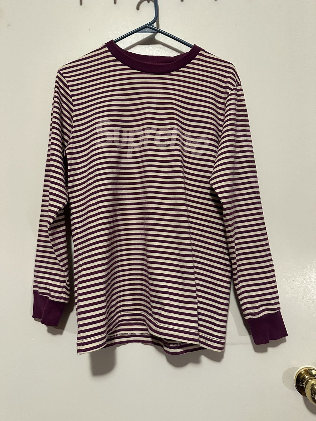 Supreme SUPREME SS16 Purple Pin Striped Invisible Logo Size US S / EU 44-46 / 1 - 1 Thumbnail
