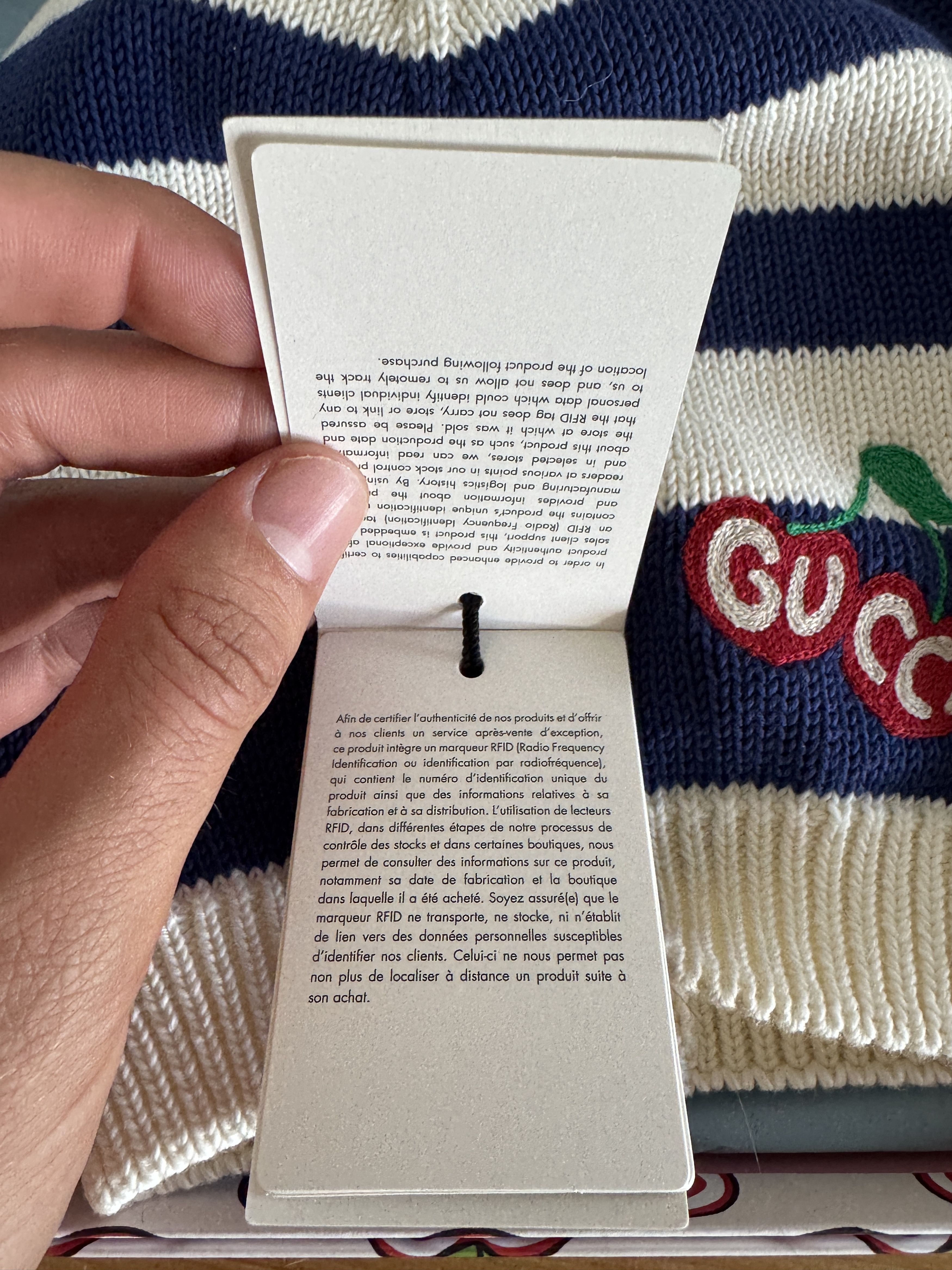 Gucci Cherry Embroidered Stripe Beanie Size ONE SIZE - 7 Thumbnail