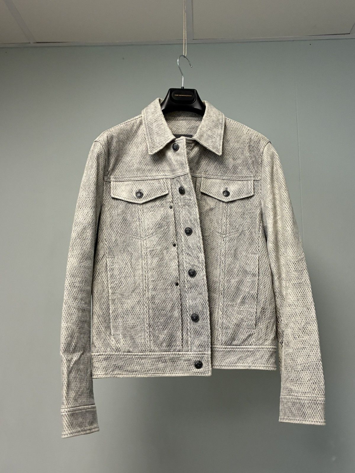John Varvatos Snake Embossed Leather Trucker jacket EU 48 USA 38 Size US M / EU 48-50 / 2 - 14 Thumbnail