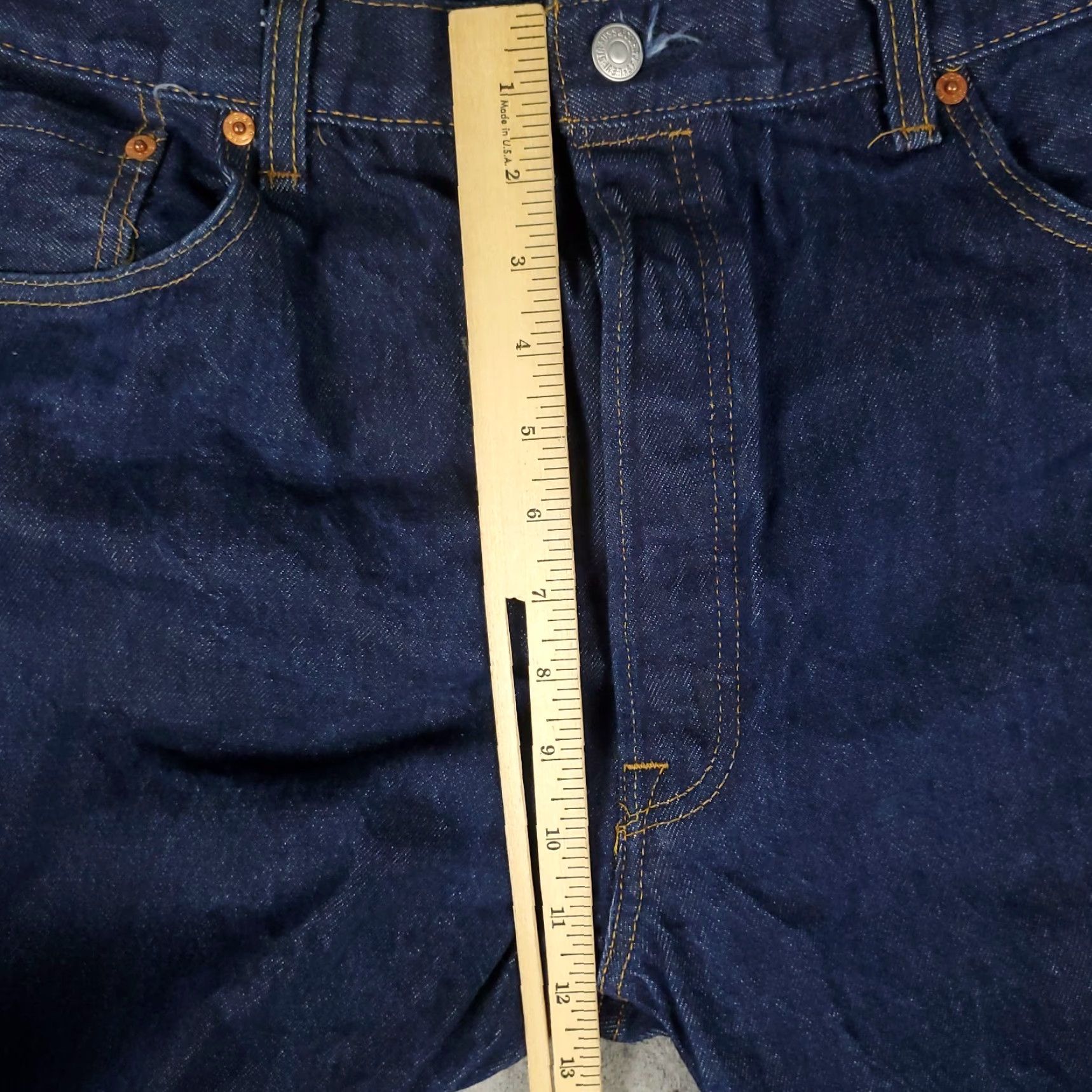 Levi's VINTAGE Levis 501 Jeans Mens Size 40x30 Blue Button Fly Straight Leg Denim Pants Size US 40 / EU 56 - 6 Thumbnail