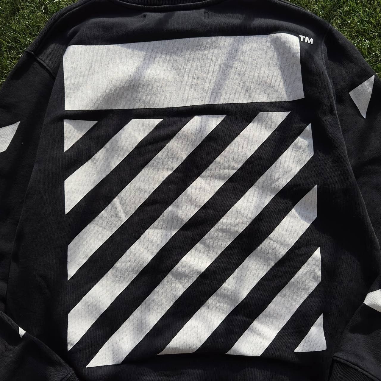 Off-White OFF WHITE VIRGIL ABLOH CARAVAGGIO 'SEEING THINGS' SWEATSHIRT Size US S / EU 44-46 / 1 - 7 Thumbnail