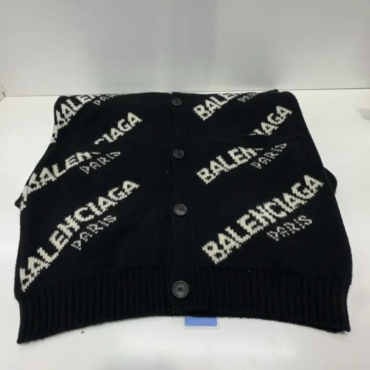 Balenciaga Balenciaga Balenciaga Logo Print Long Sleeve Knitwear -250 Size US S / EU 44-46 / 1 - 6 Thumbnail
