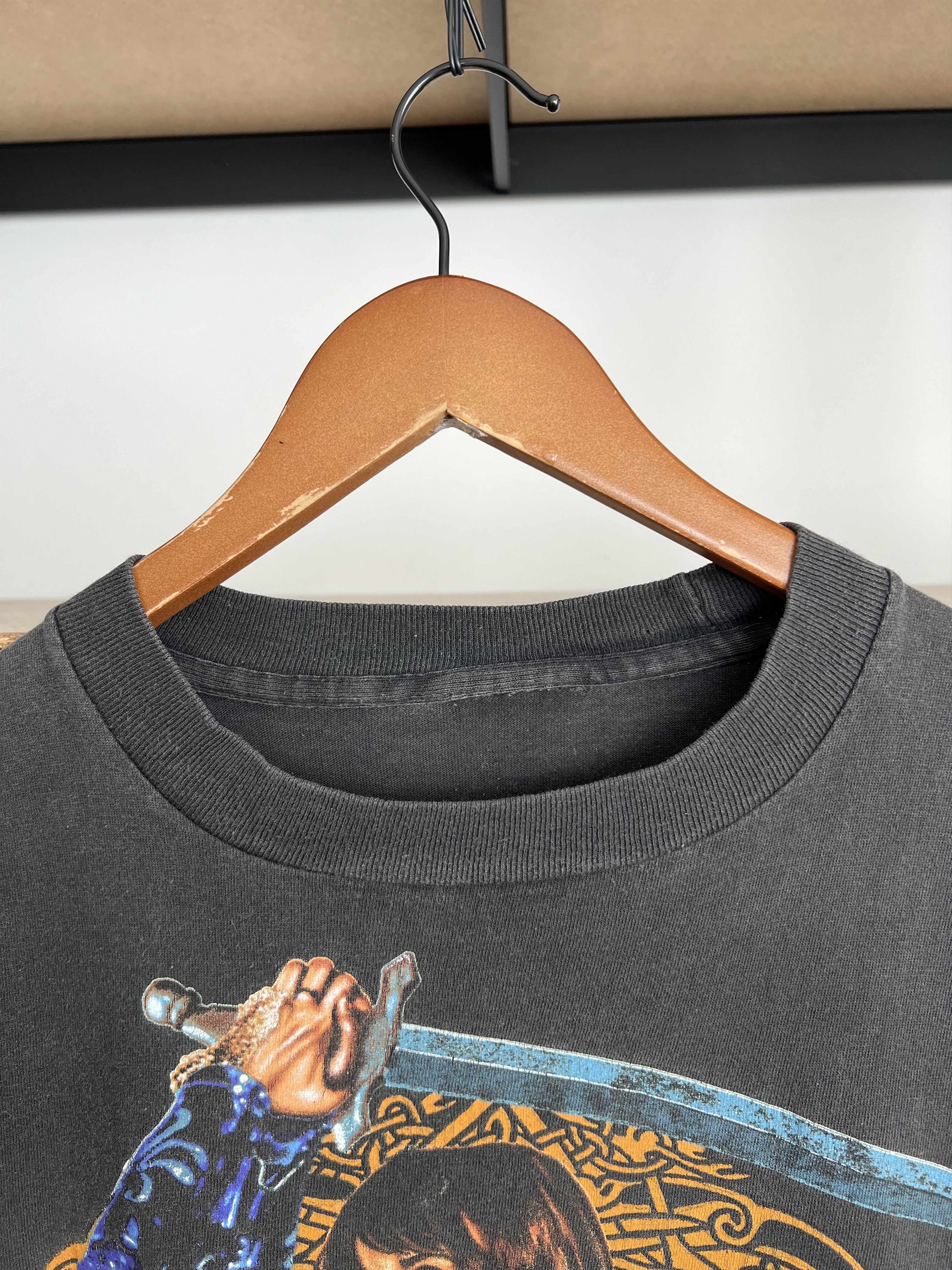 Vintage Vintage 1996 Xena Warrior Princess TV Show Black T-shirt Size US L / EU 52-54 / 3 - 10 Thumbnail