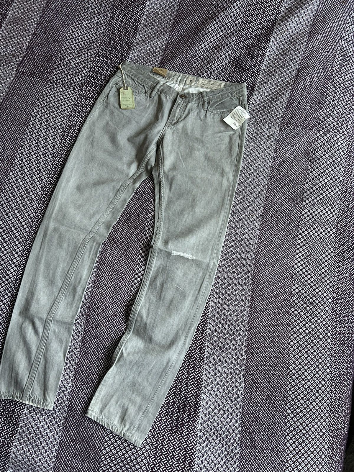Allsaints × Designer ALLSAINTS GREY BLEACH PIPE SKI SIZE 28 / 32 DISTRESSED JEANS Size US 28 / EU 44 - 2 Thumbnail