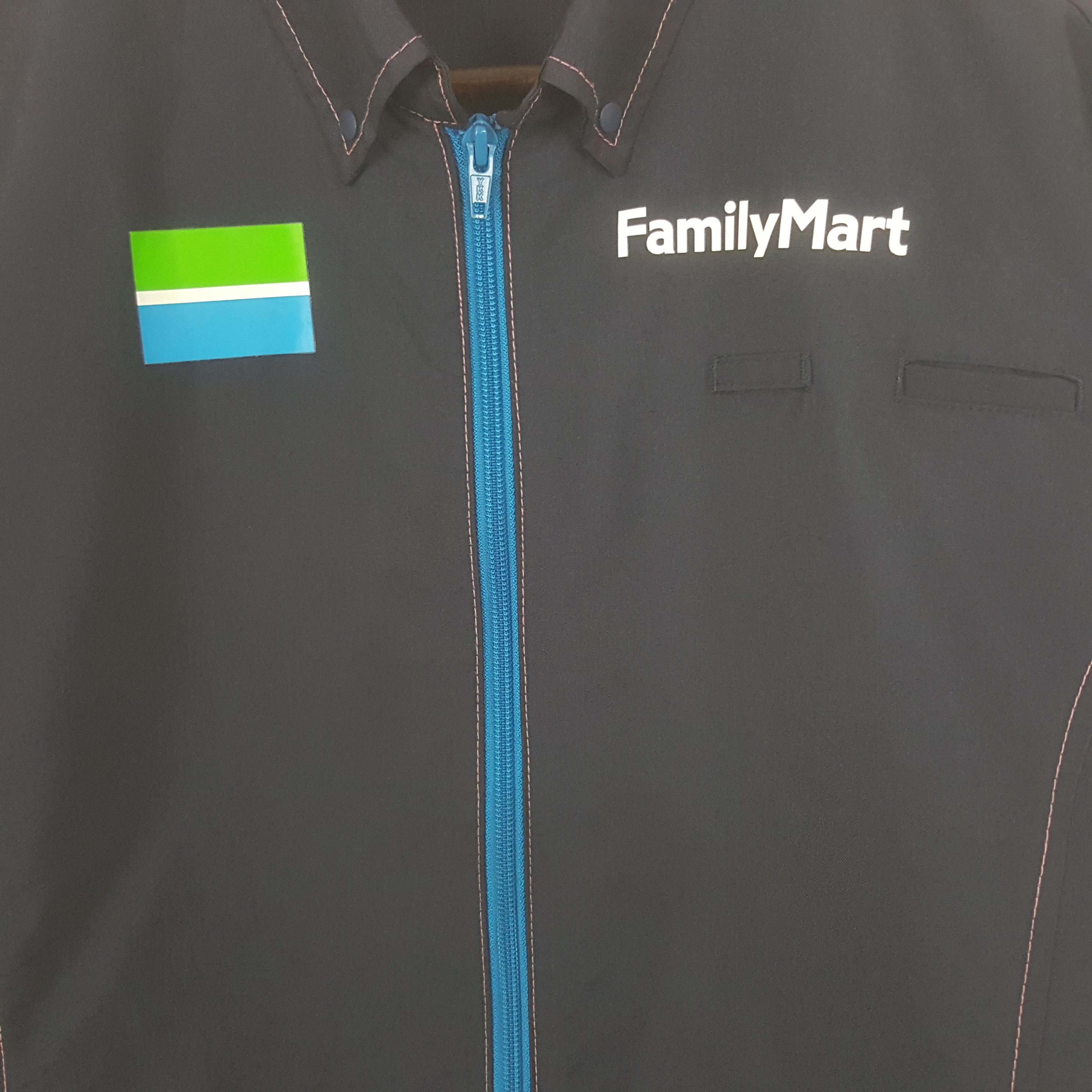 Japanese Brand Vintage Family Mart Worker Japan Uniform Jacket Size US S / EU 44-46 / 1 - 4 Thumbnail