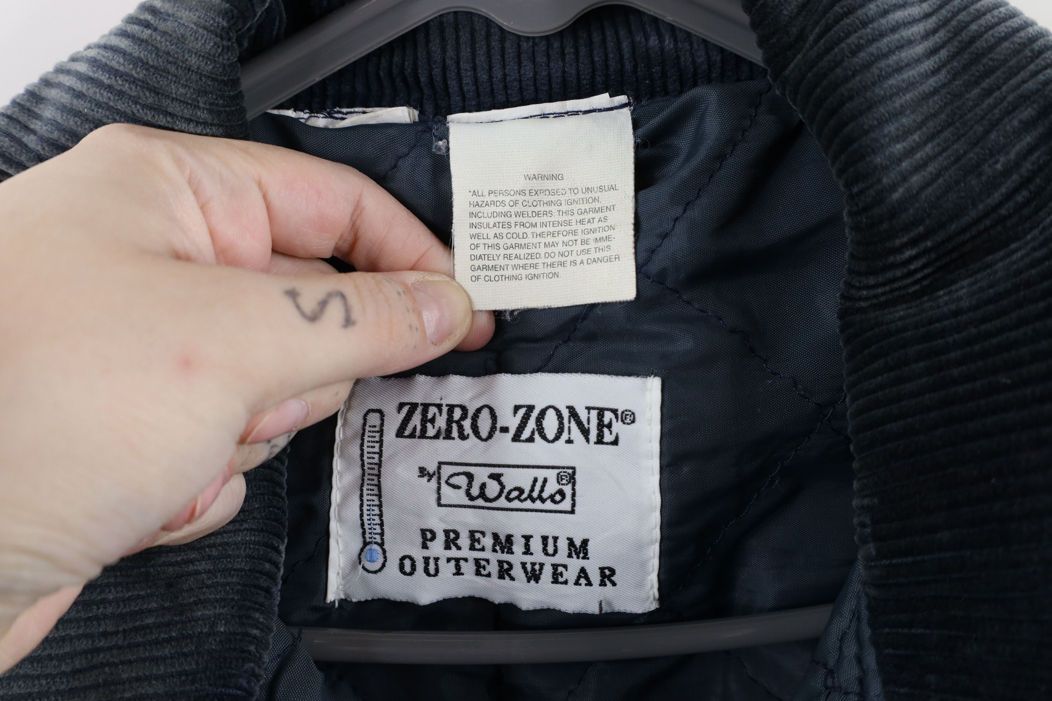 Vintage × Walls Vintage 90s Walls Thrashed Insulated Quilted Coveralls Size US XL / EU 56 / 4 - 10 Thumbnail