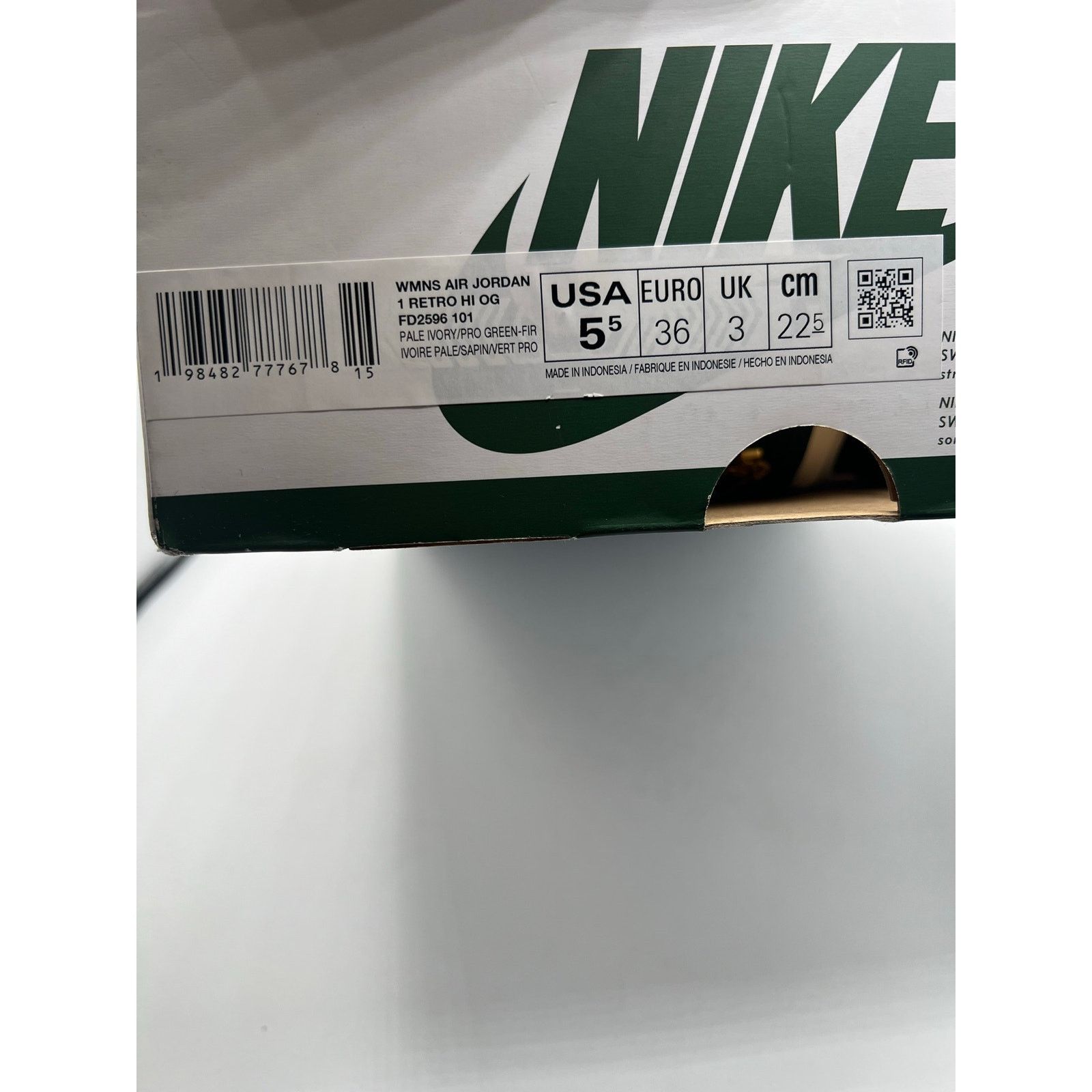 Jordan Brand Air Jordan 1 Retro High OG “Fir Pro Green” size 5.5 women’s Size US 5.5 / IT 35.5 - 8 Thumbnail