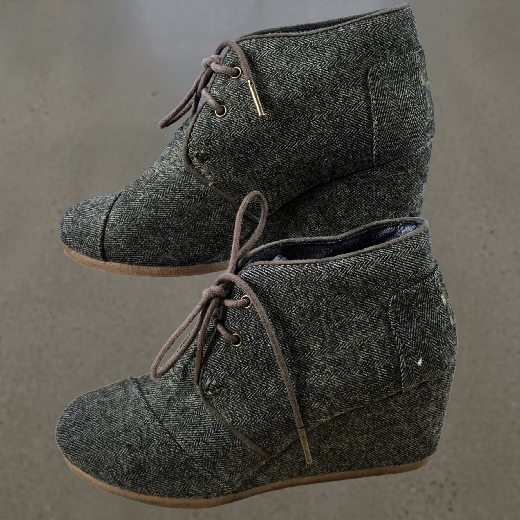 Toms TOMS Boots Womens 7 Casual Ankle Booties Wedge Comfort Gray Fabric Lace Up Shirt Womens" Size US 7 / IT 37 - 1 Thumbnail