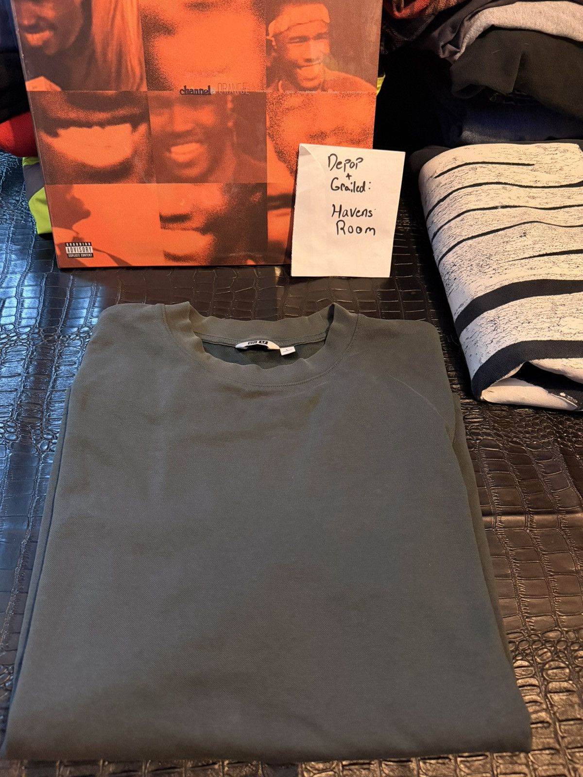 Uniqlo UNIQLO Basic Tee – Green – Size L – Minimal Streetwear Size US L / EU 52-54 / 3 - 1 Thumbnail